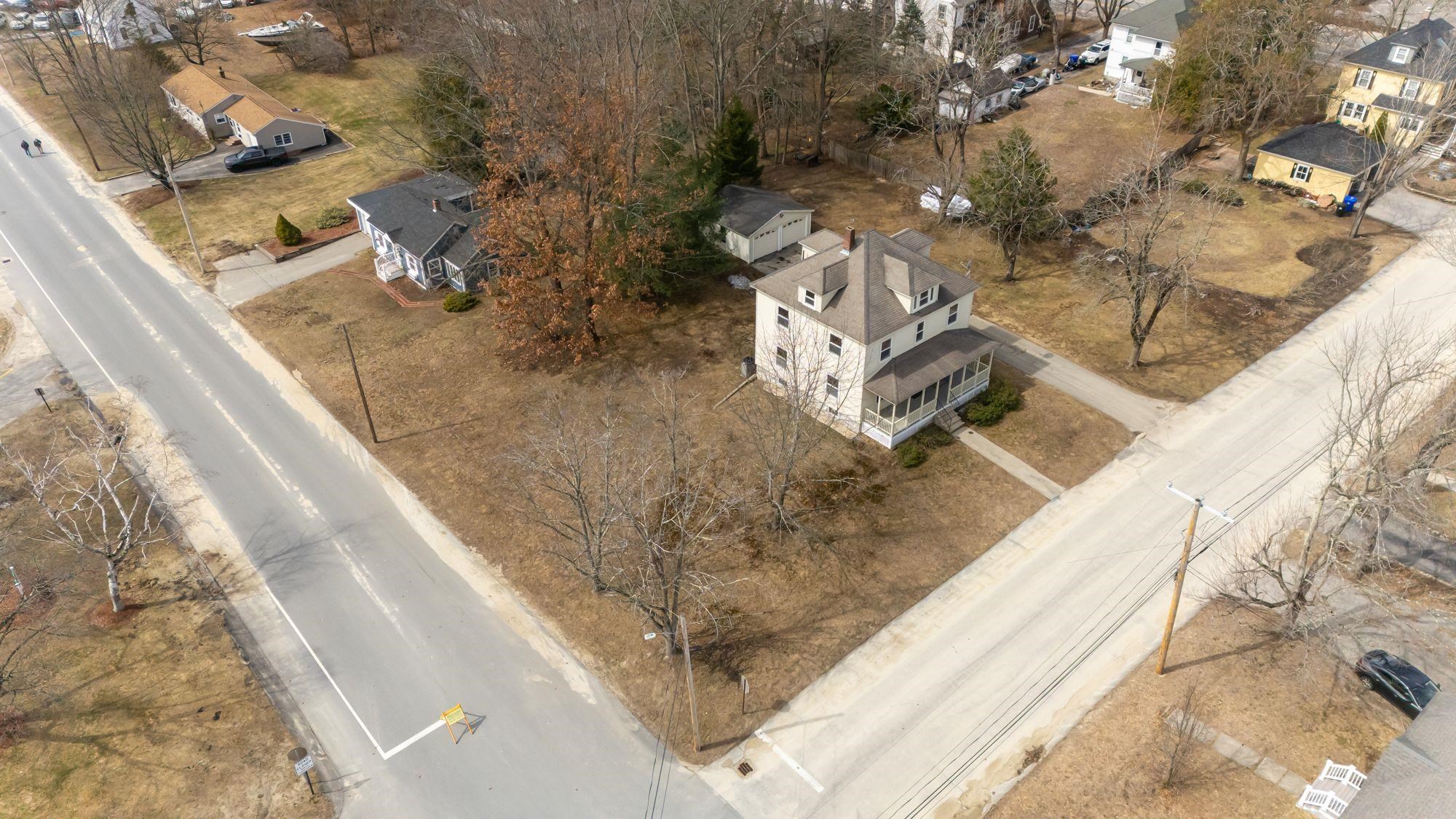 7 1st St, Hudson, NH 03051