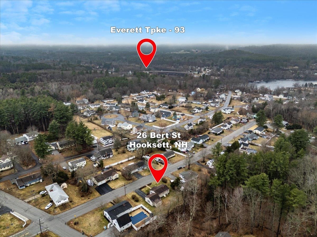 26 Bert St, Hooksett, NH 03106