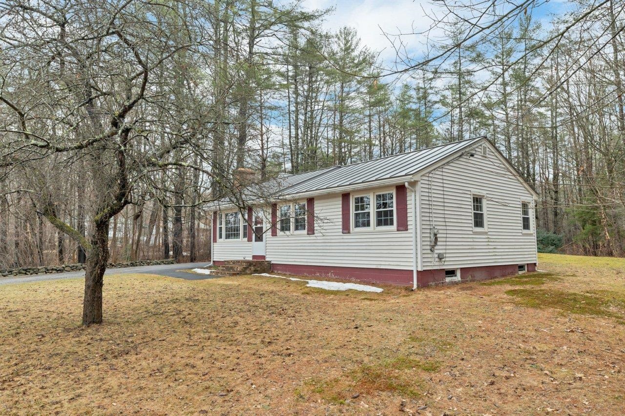 62 Highland Mountain Rd, Northfield, NH 03276