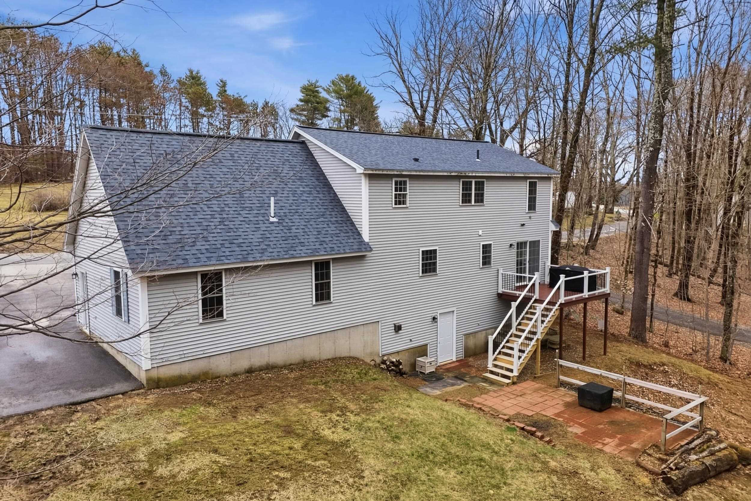 24 Prescott Rd, Epping, NH 03042