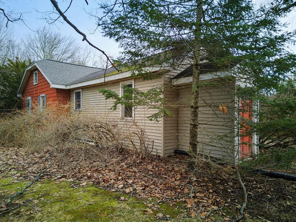 767 Salmon Falls Rd, Rochester, NH 03868