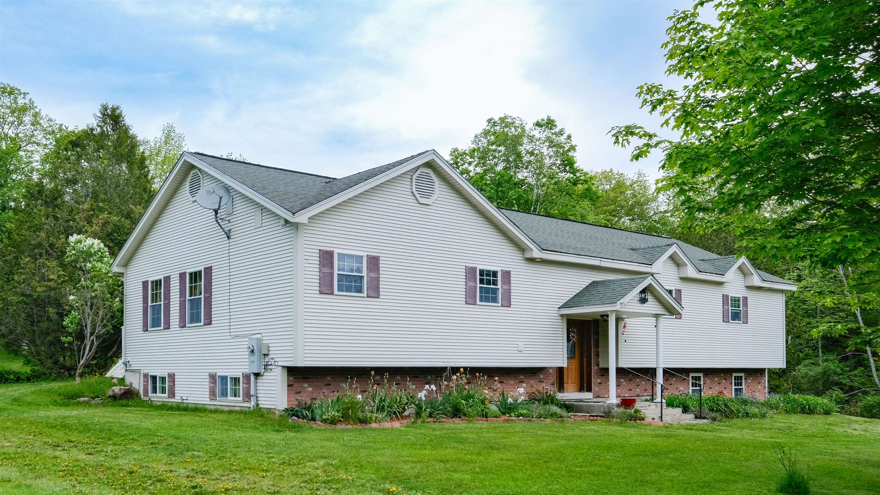 READING VT&nbsp;Home for sale $$625,000 | $215 per sq.ft.