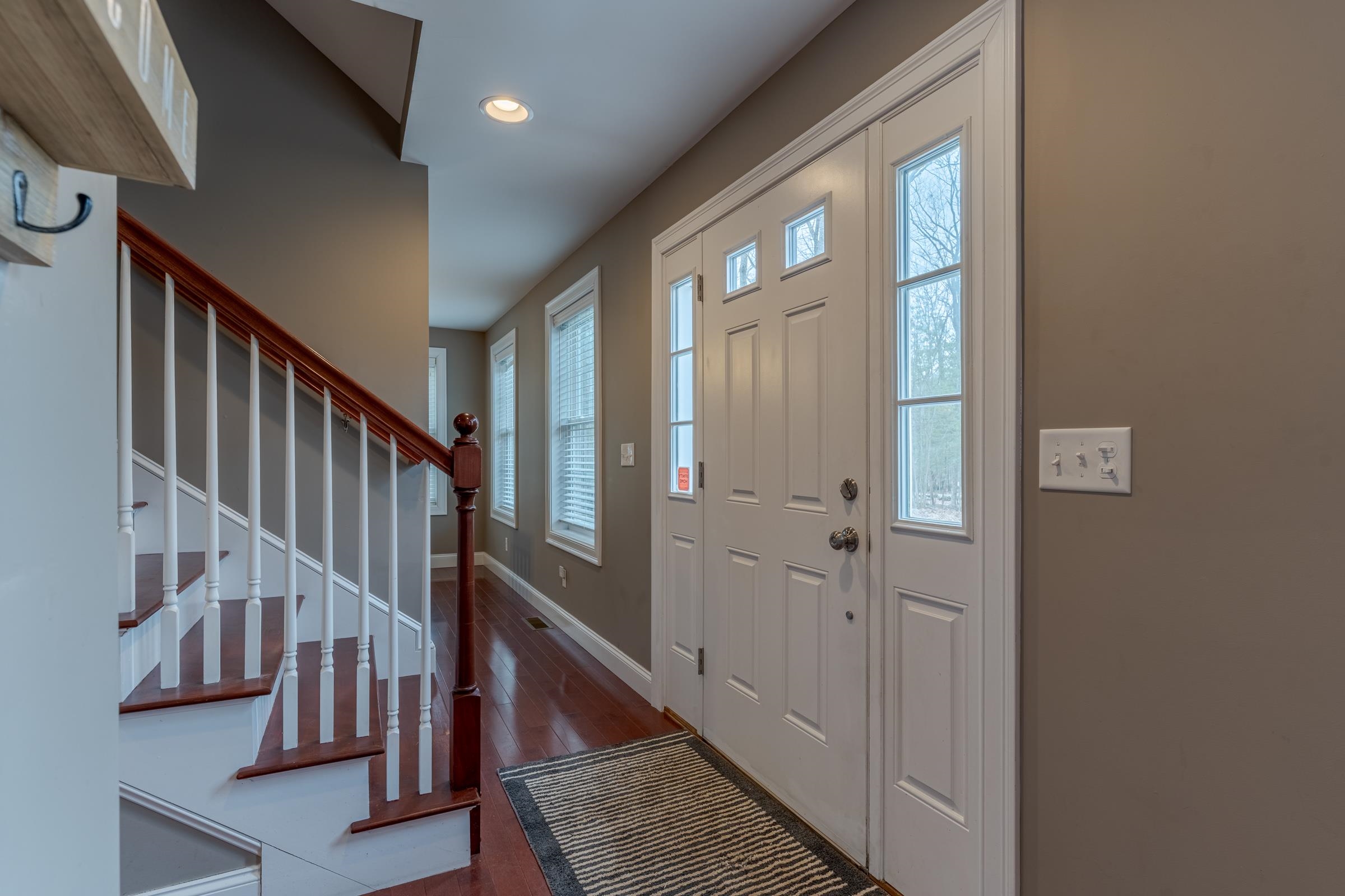 18 Piscataqua Rd, Dover, NH 03820