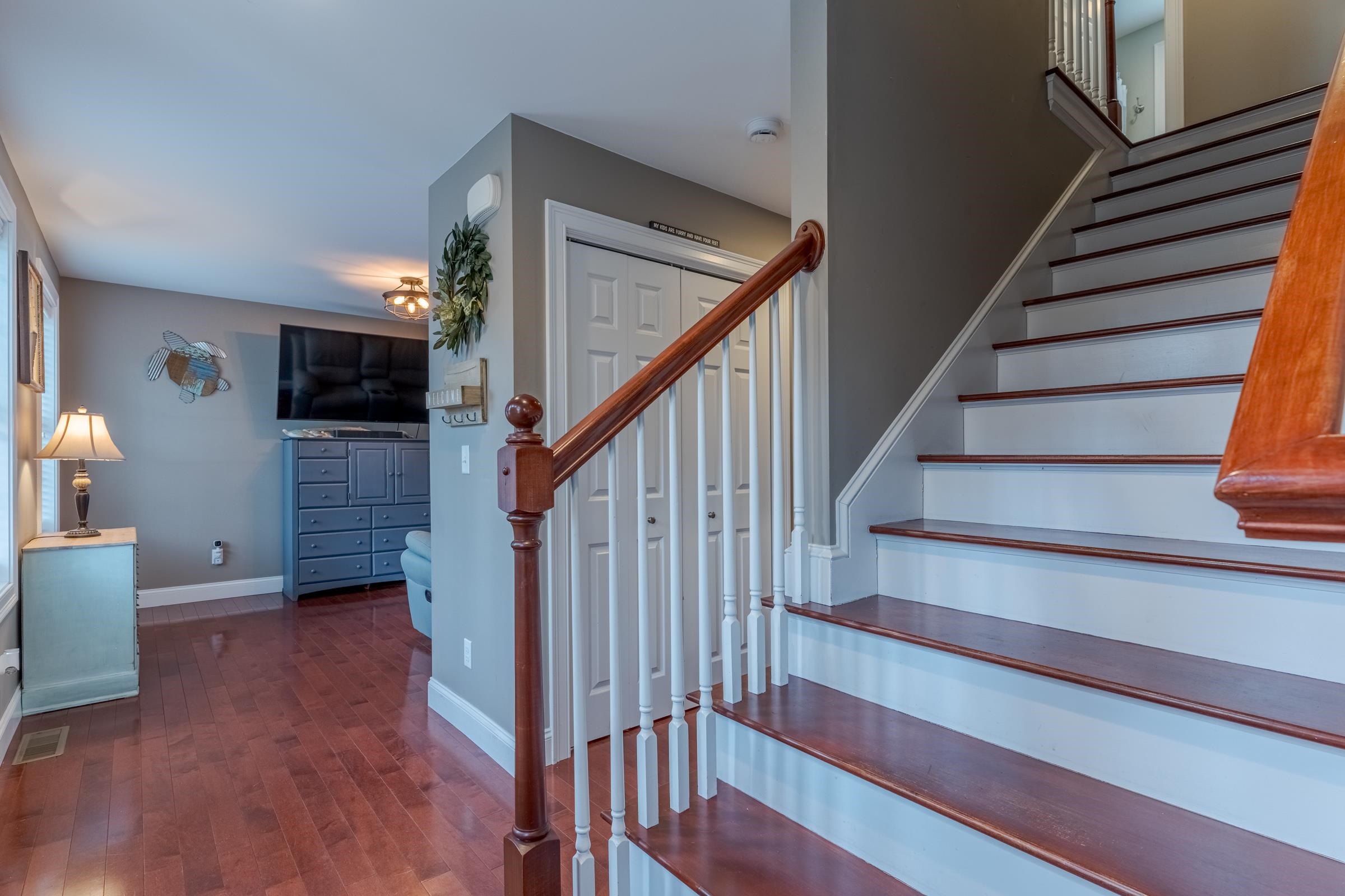 18 Piscataqua Rd, Dover, NH 03820