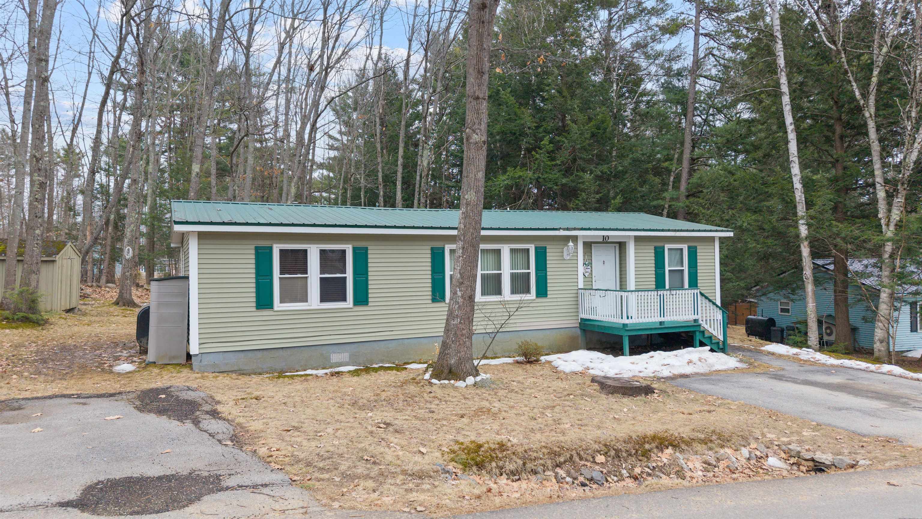 10 Sunshine Dr, Belmont, NH 03220