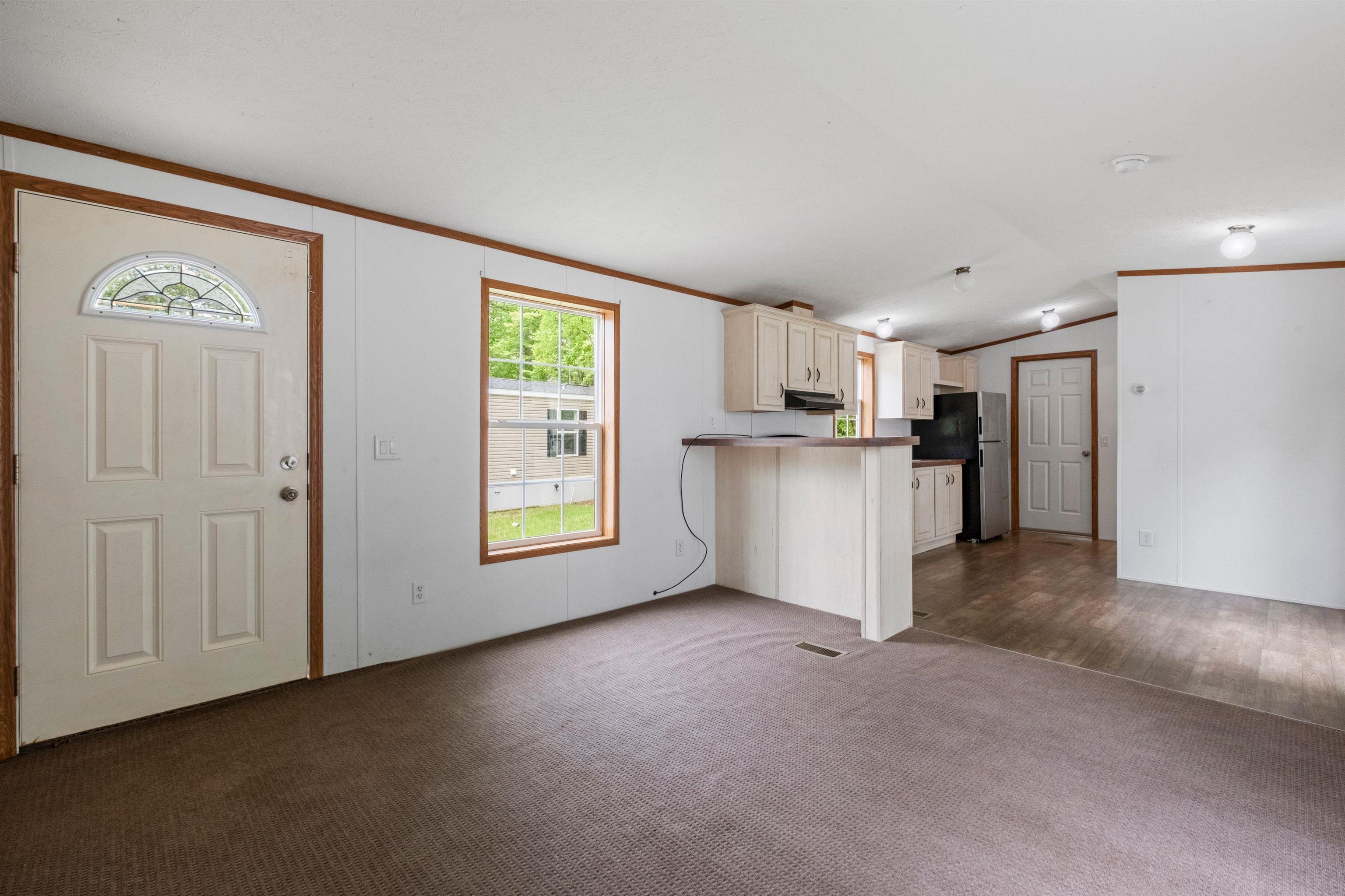 15 Trailer Park Rd, Haverhill, NH 03785