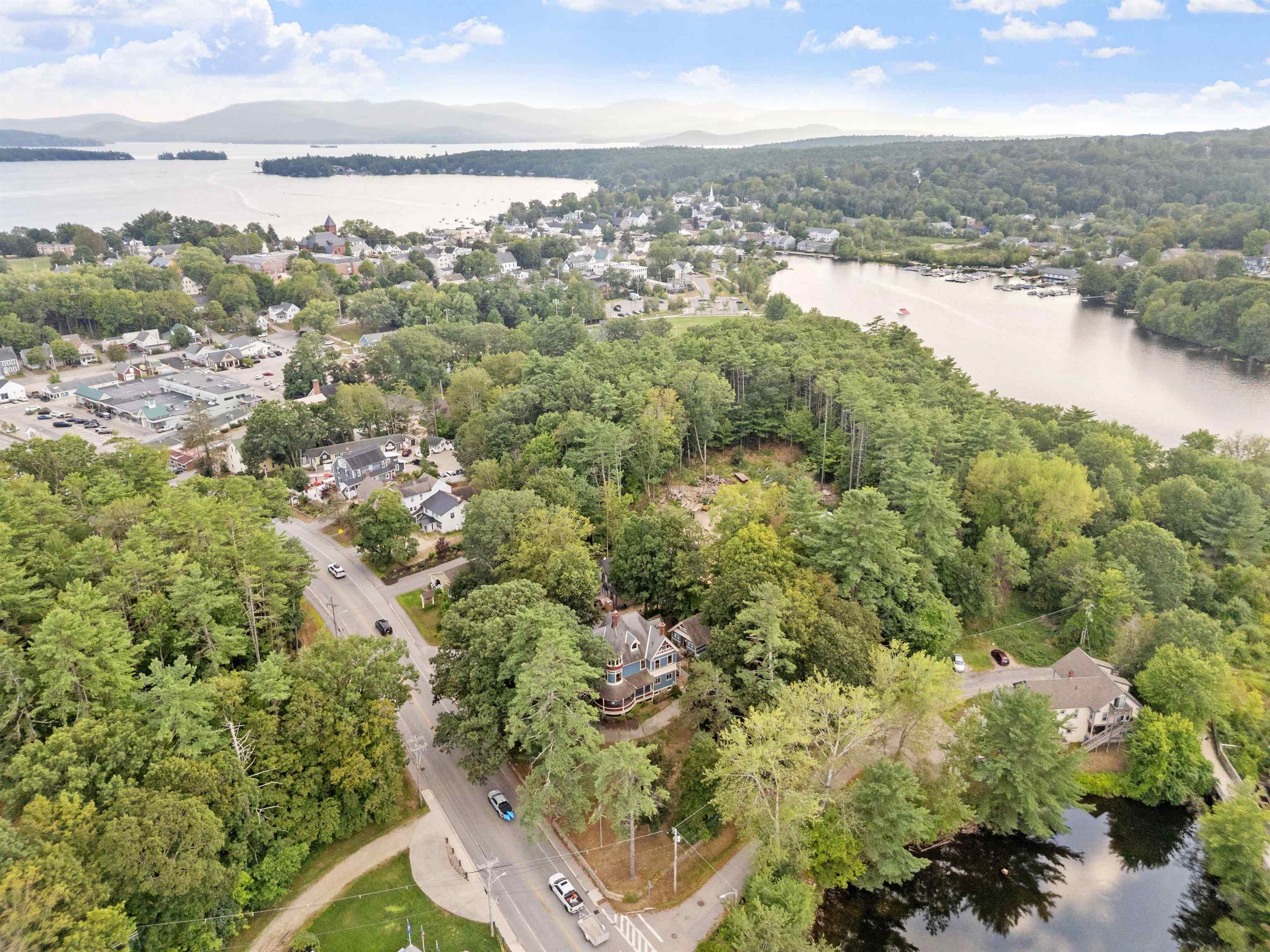 2nd image of 68 Center St, Wolfeboro, NH 03894 | MLS# 5081887
