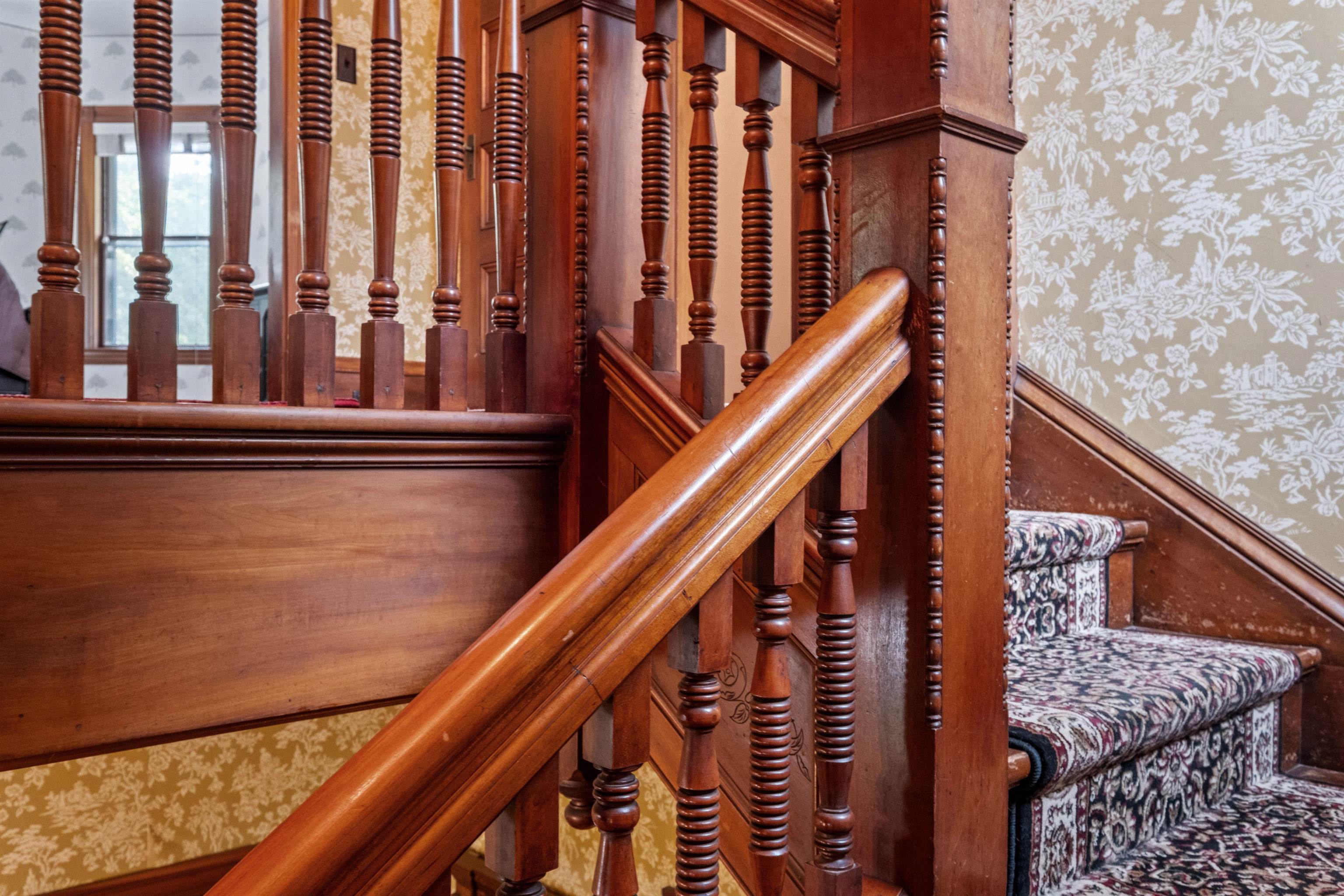 68 Center St, Wolfeboro, NH 03894