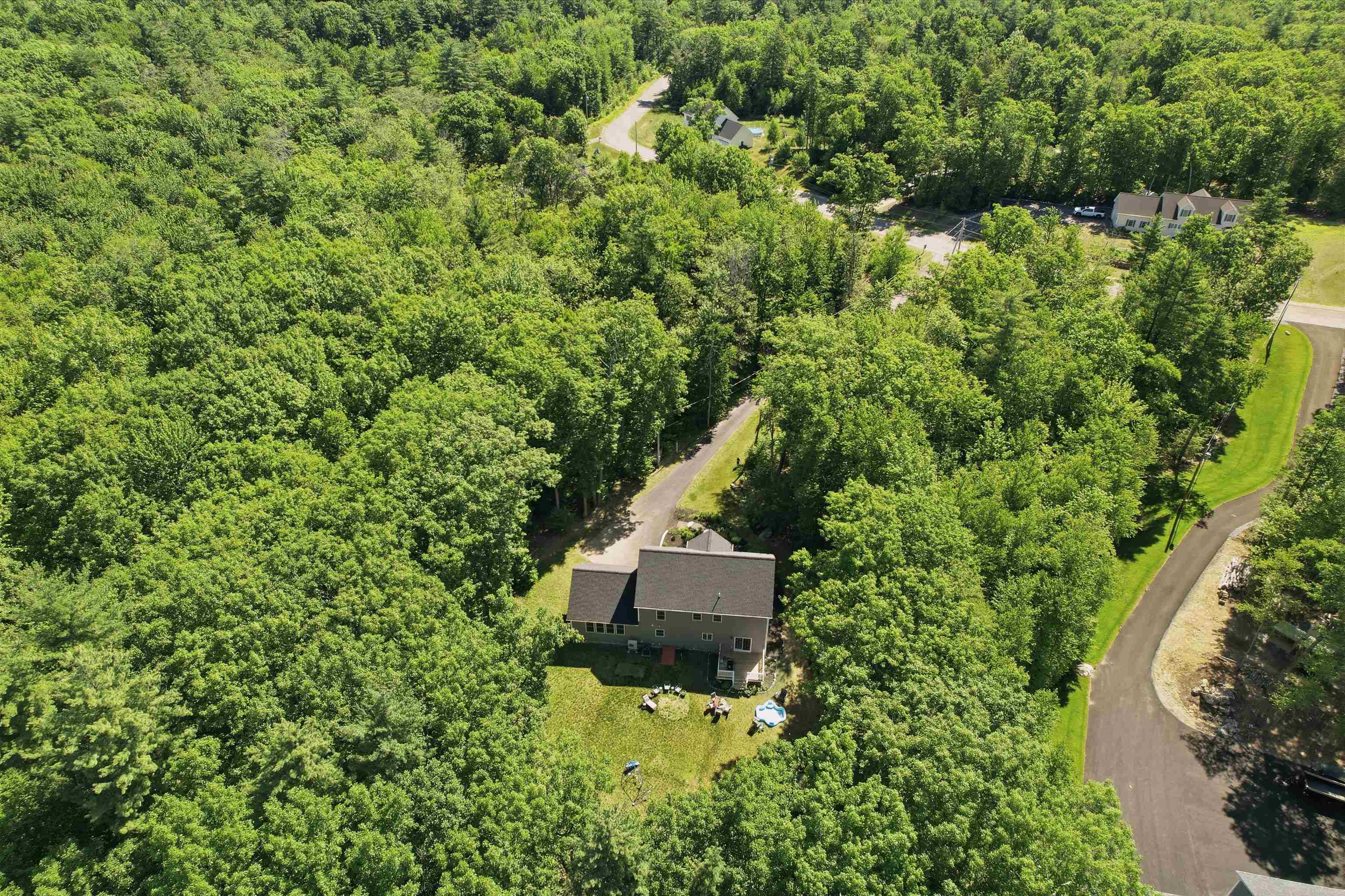 7 Lefevre Dr, Kingston, NH 03848