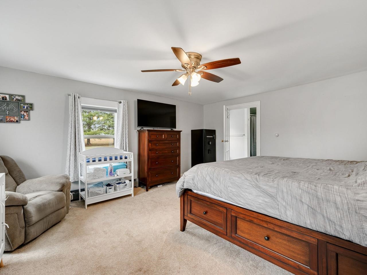 1st Floor Primary Bedroom