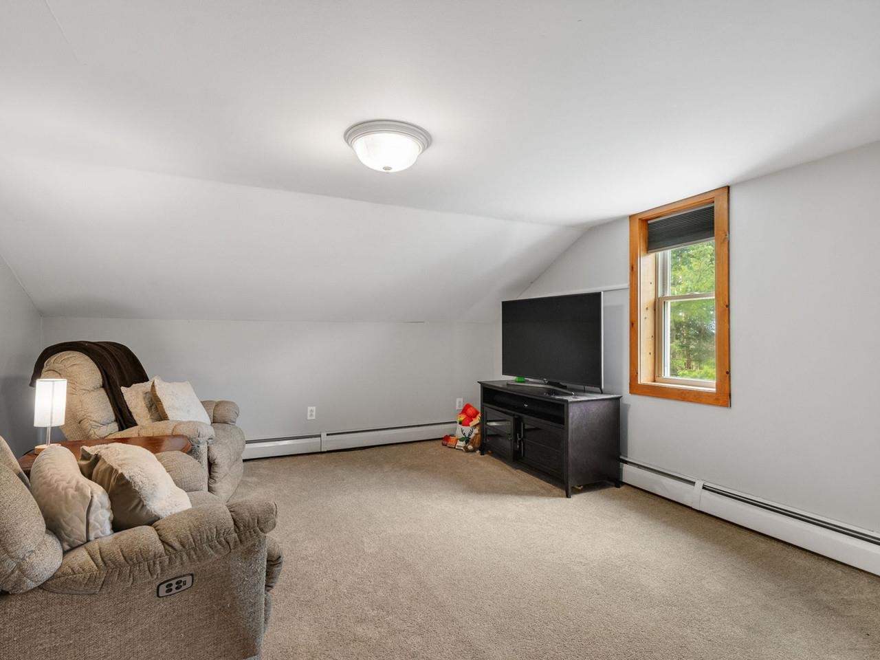 2nd Floor Family Room