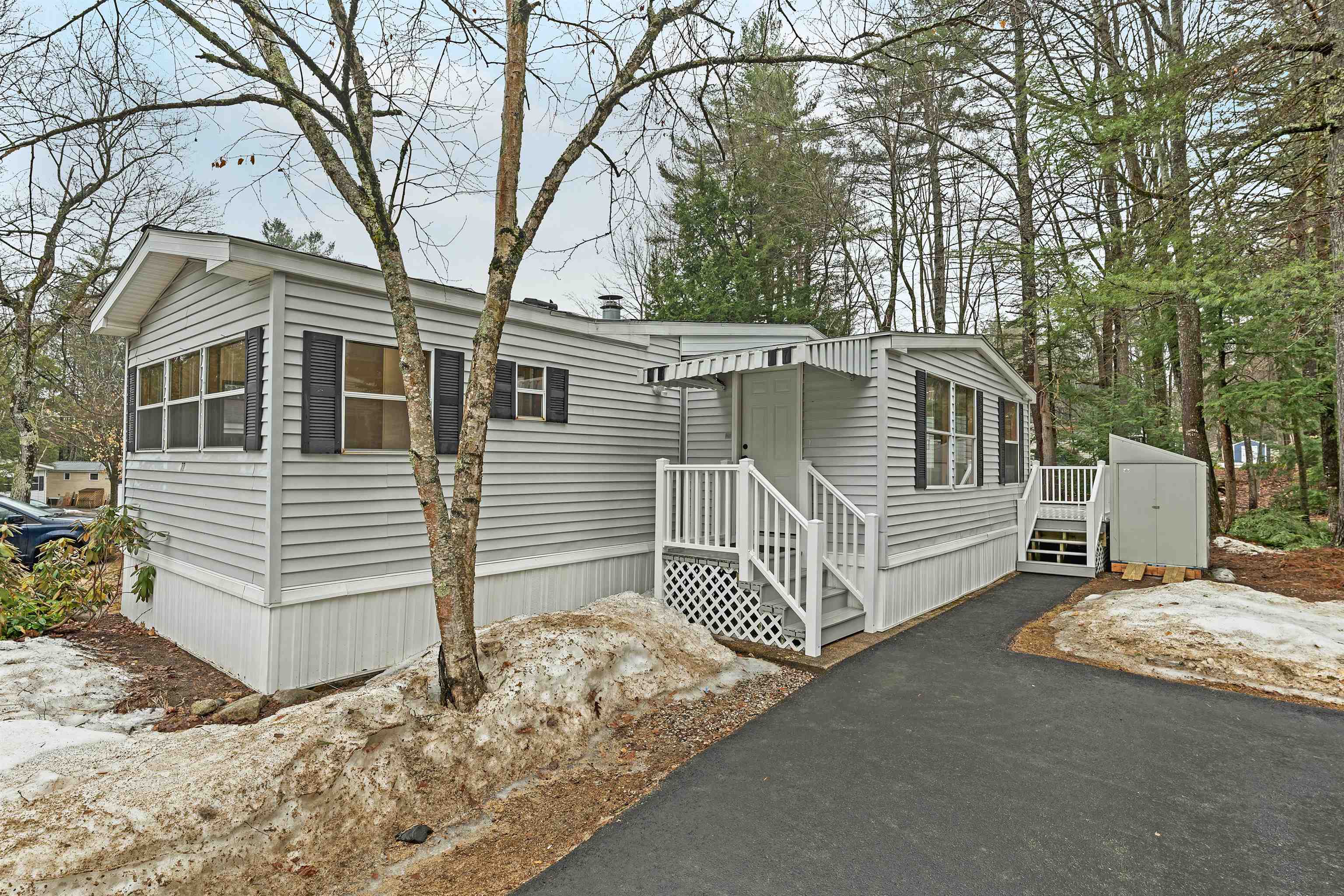 77 Loon Mountain Ln, Conway, NH 03813