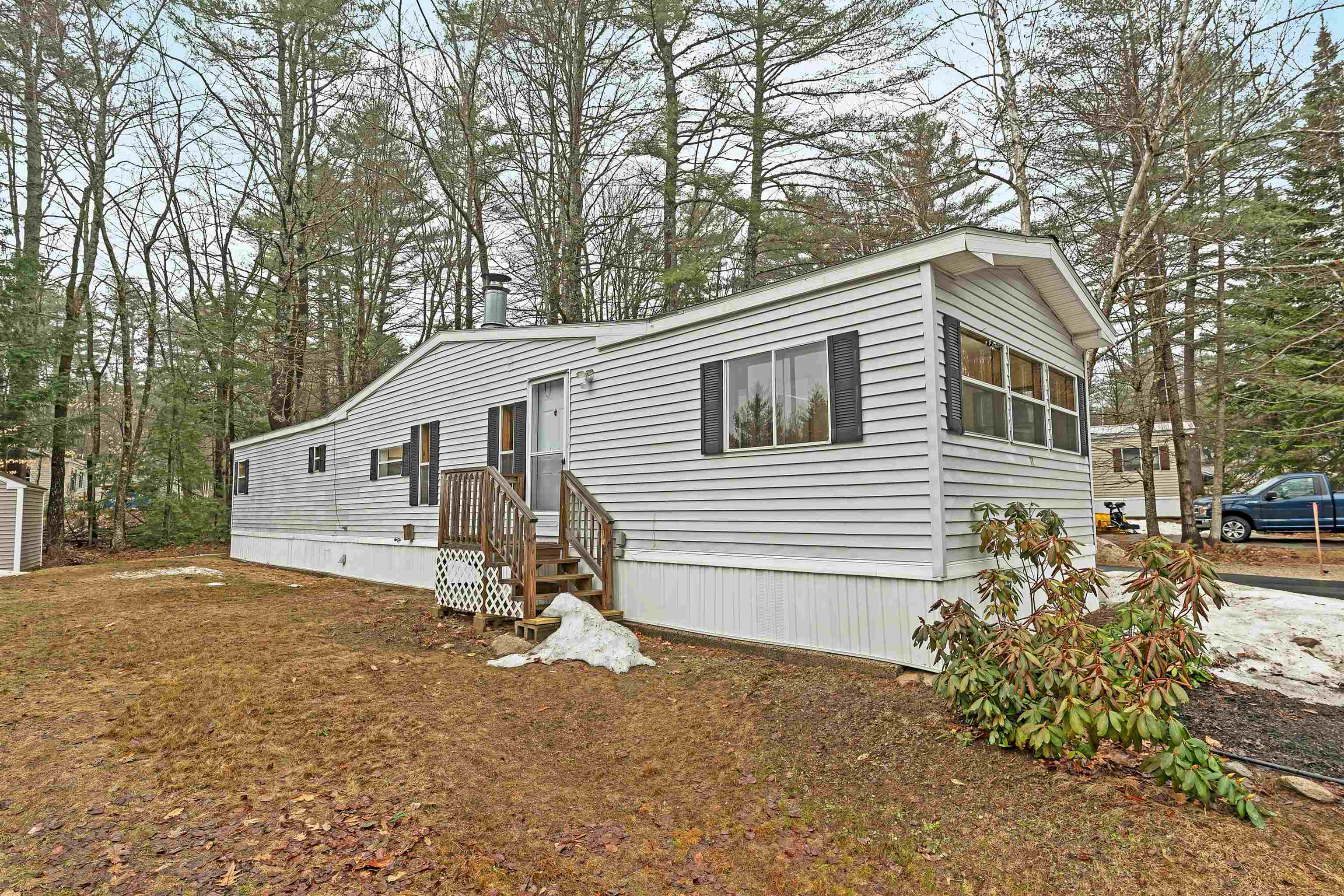 77 Loon Mountain Ln, Conway, NH 03813