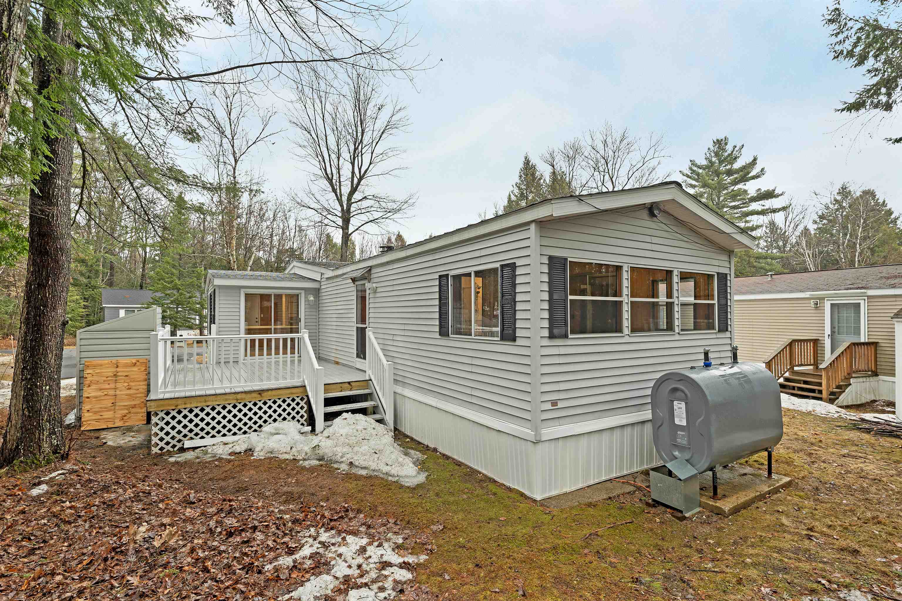 77 Loon Mountain Ln, Conway, NH 03813