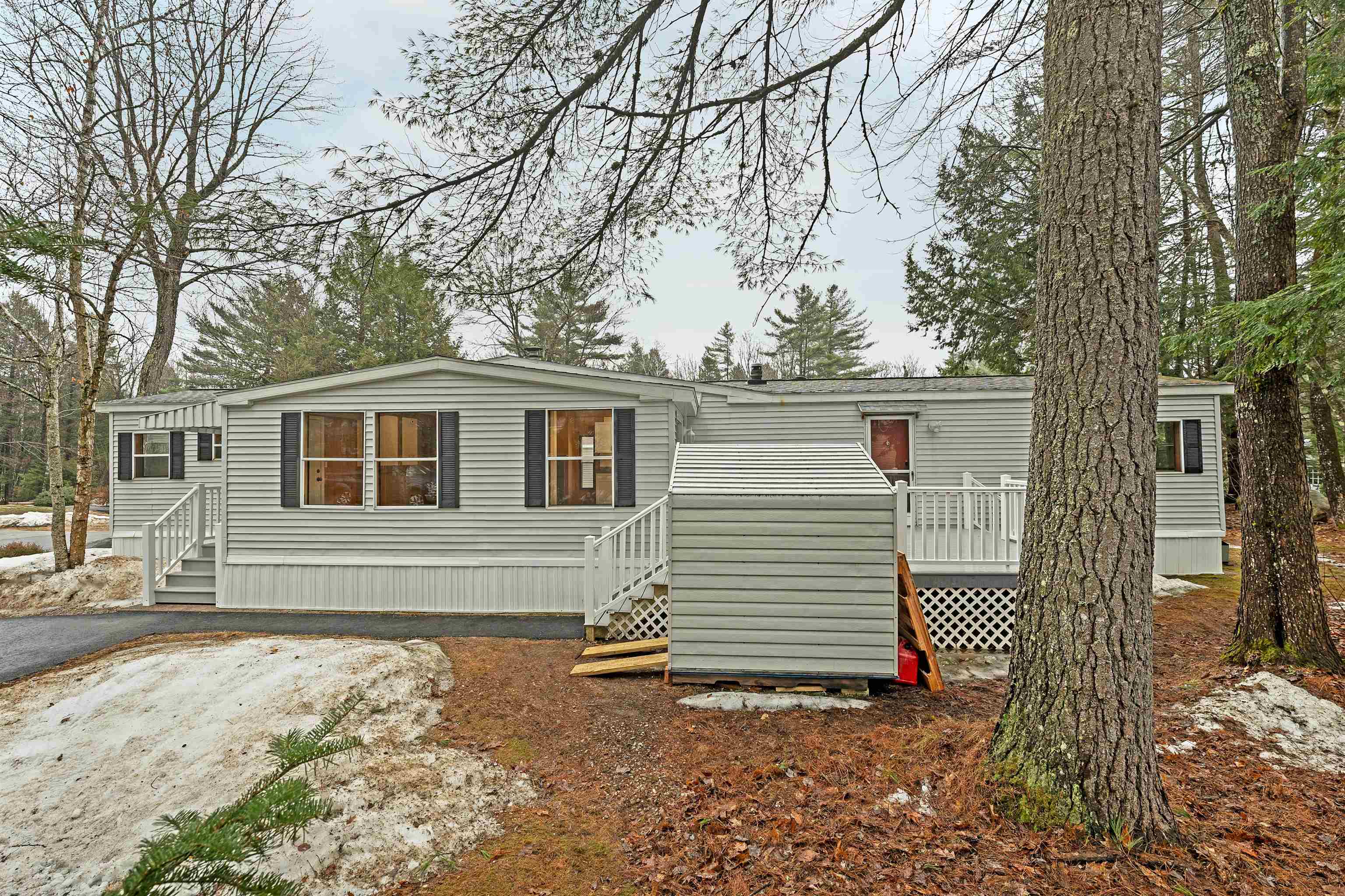 77 Loon Mountain Ln, Conway, NH 03813