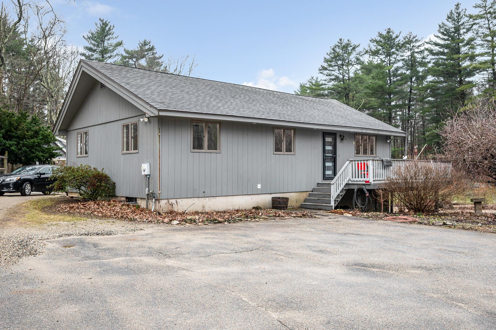 117 Stage Rd, Hampstead, NH 03841