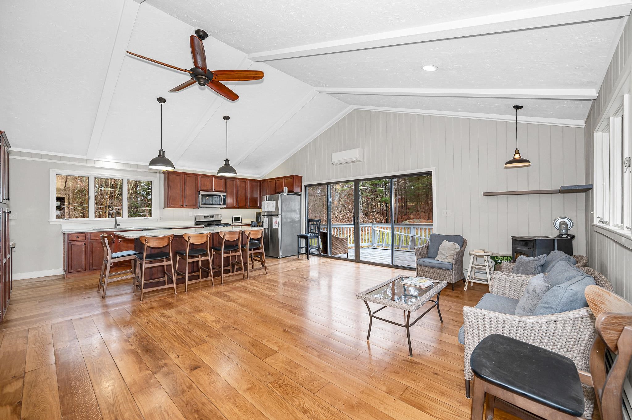 117 Stage Rd, Hampstead, NH 03841