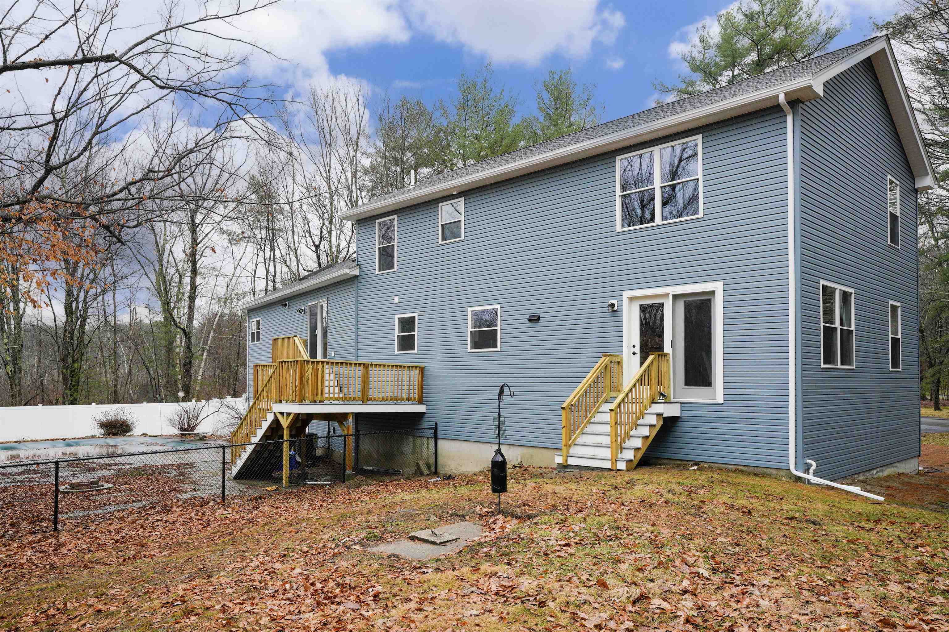 50 Woodridge Rd, Danville, NH 03826