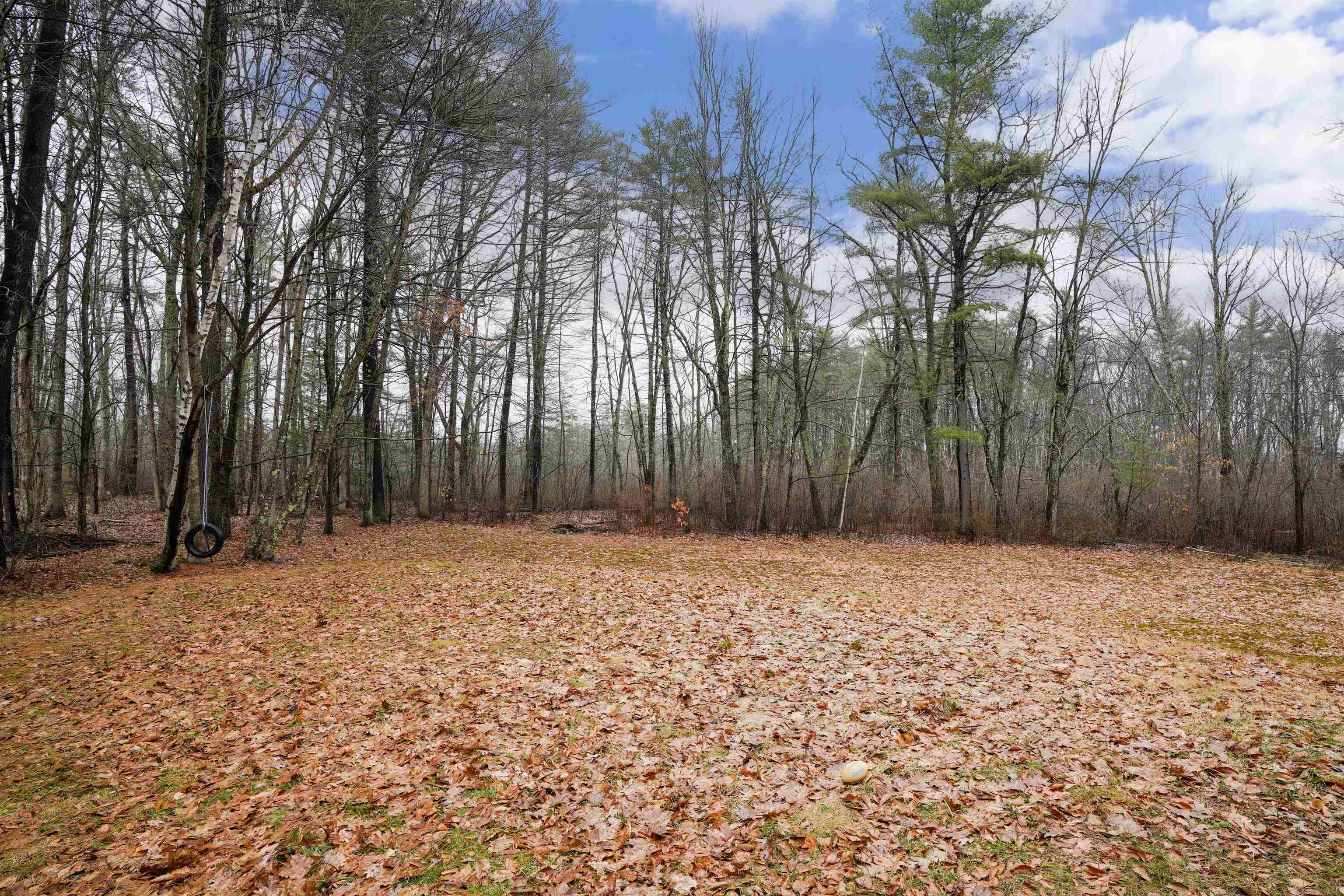 50 Woodridge Rd, Danville, NH 03826