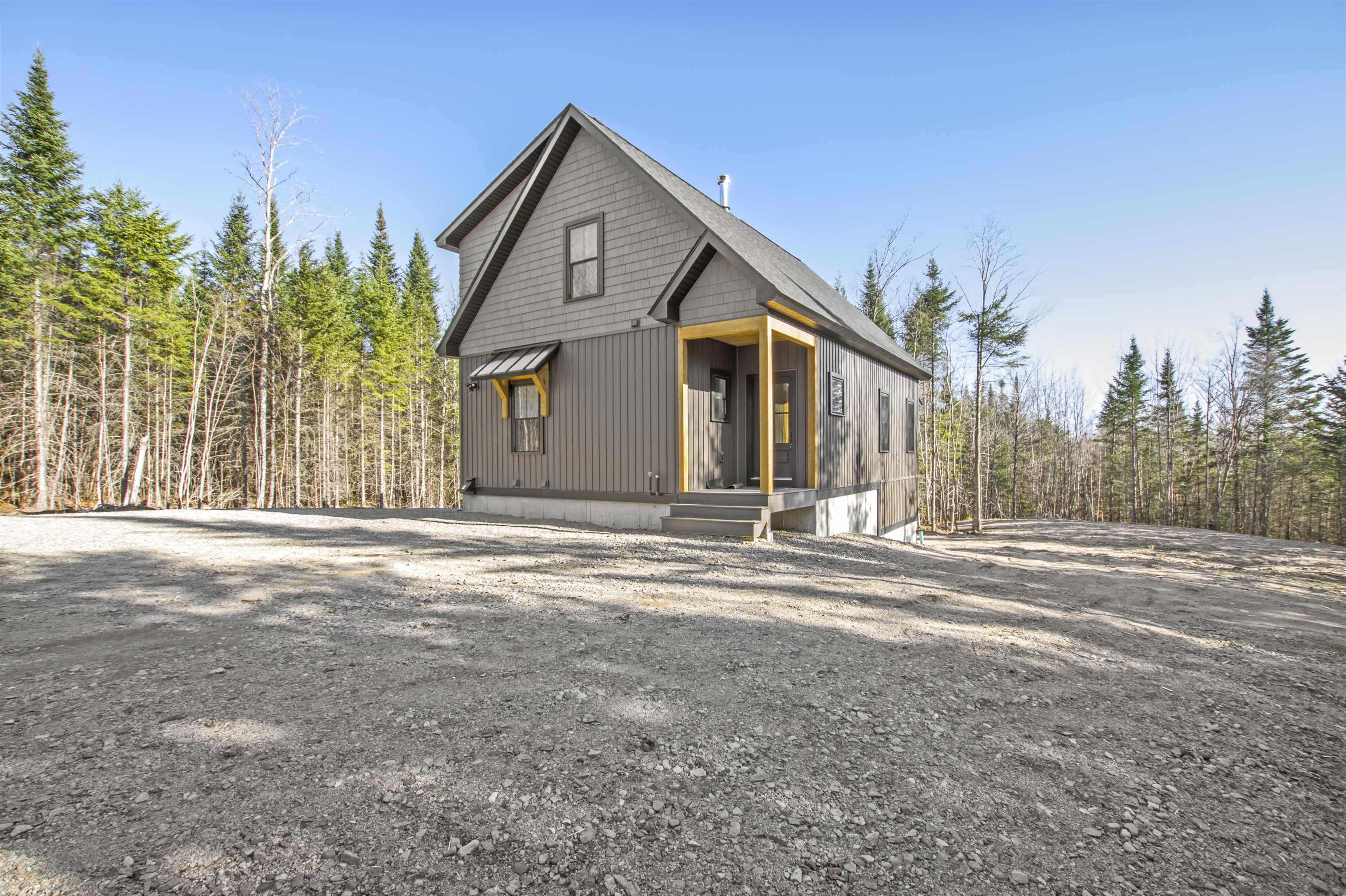 131 Mountain View Rd, Stark, NH 03582