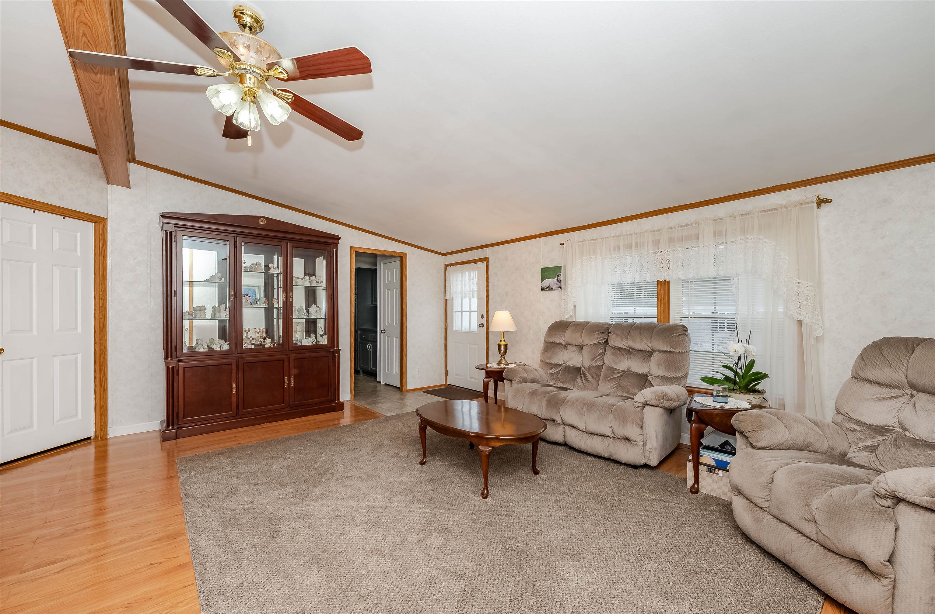 11 Falkland Ln, Rochester, NH 03867