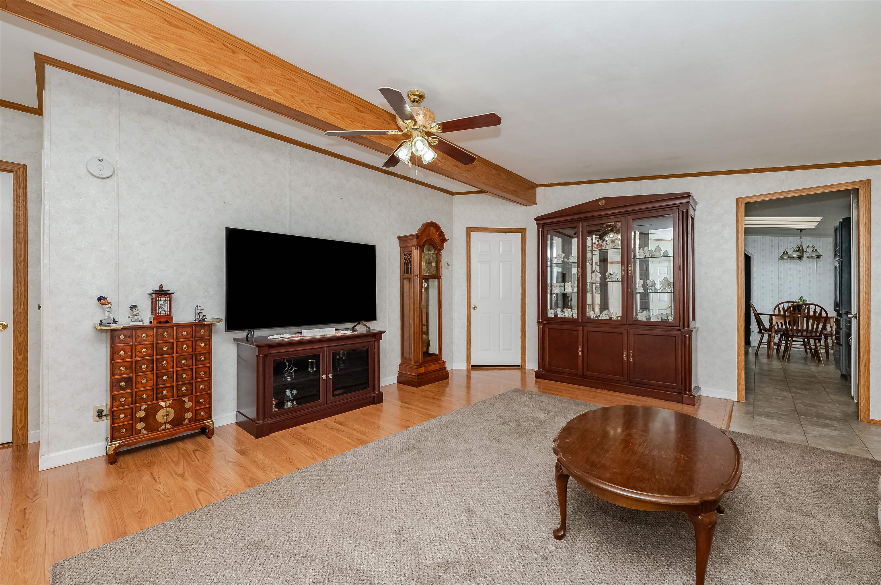 11 Falkland Ln, Rochester, NH 03867