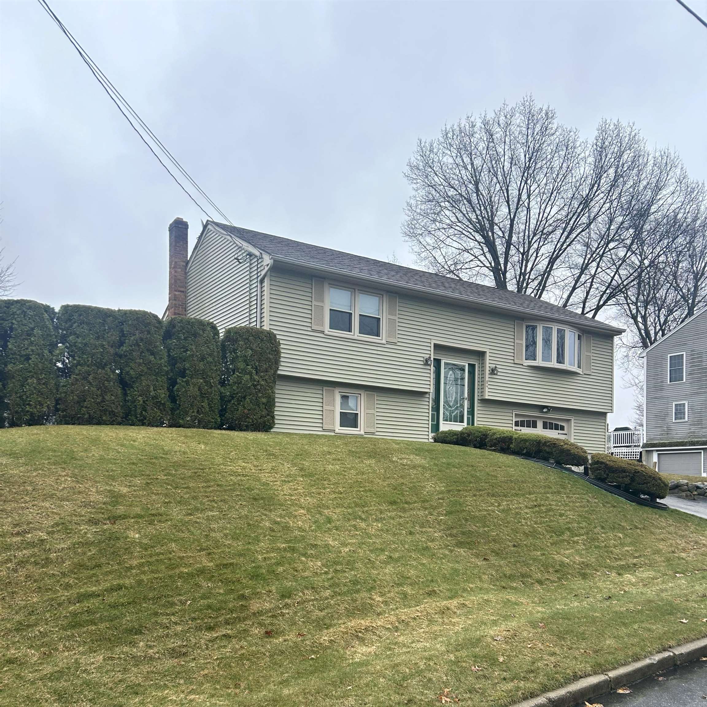 84 S Fremont St, Manchester, NH 03103