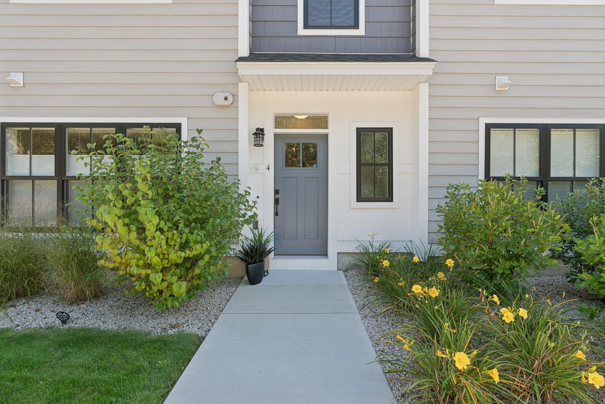 50 Cate St #4, Portsmouth, NH 03801