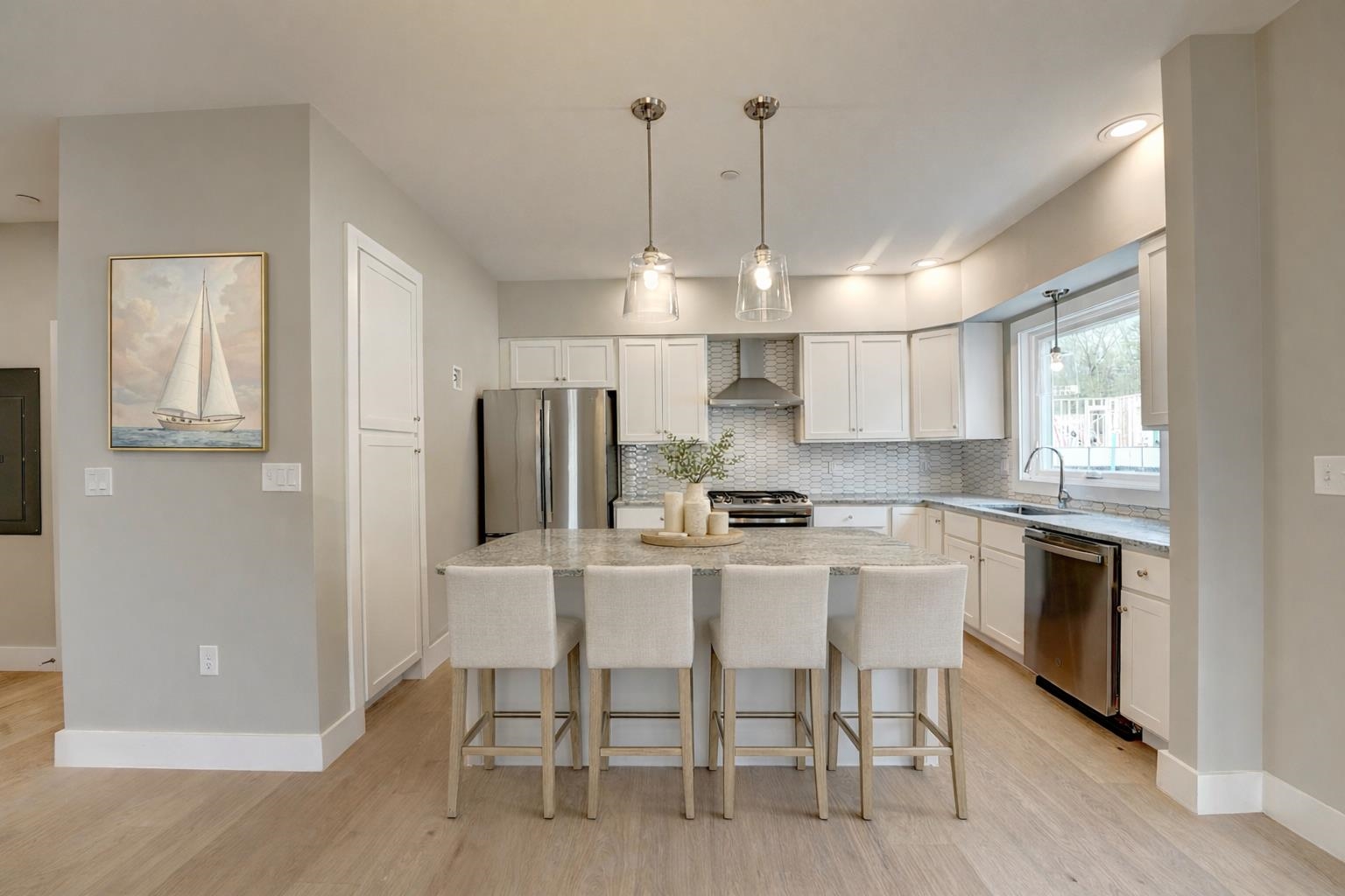 21 Kasnet Dr, Rye, NH 03870