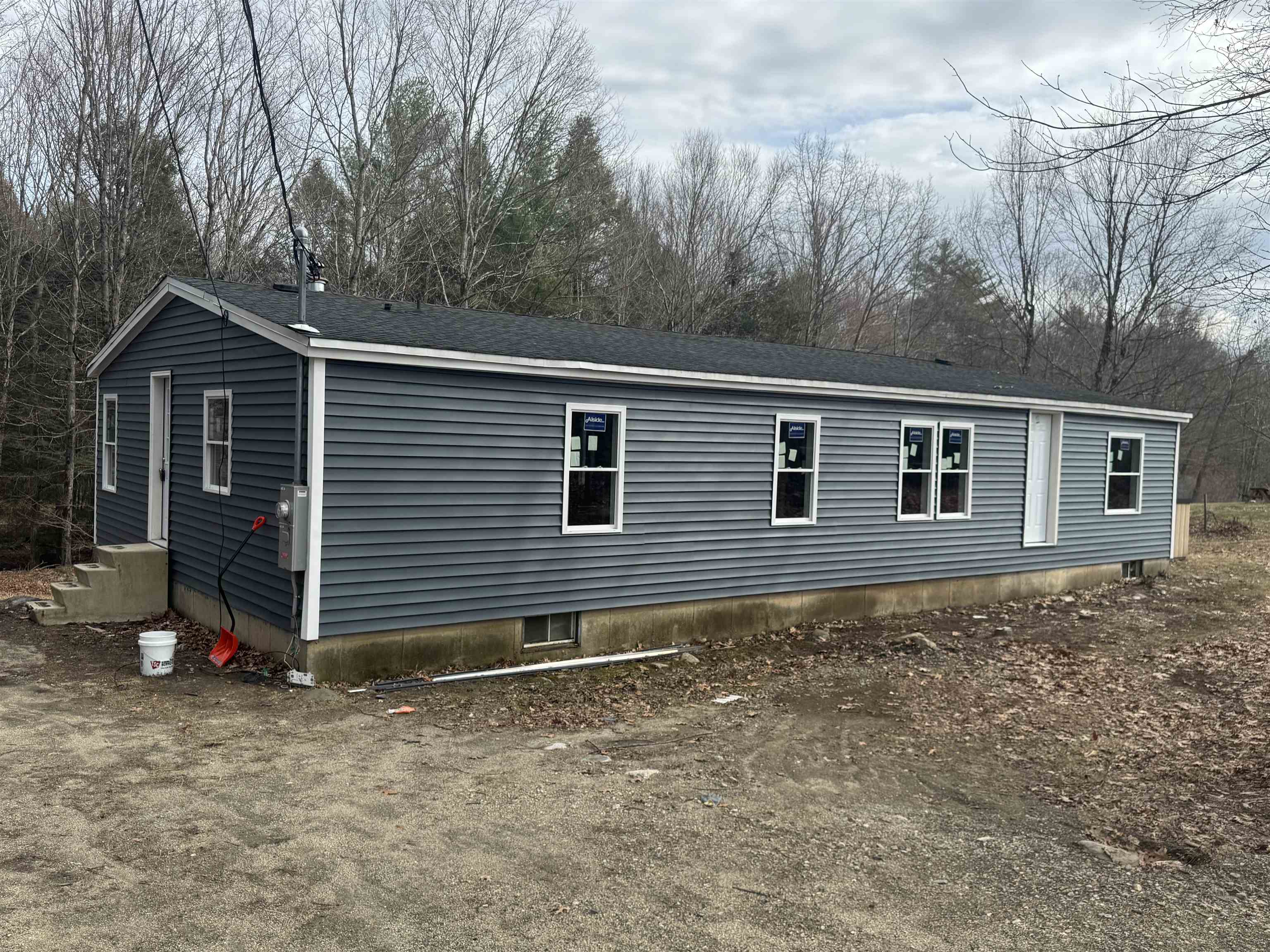 152 Middle Oxbow Rd, Hinsdale, NH 03451