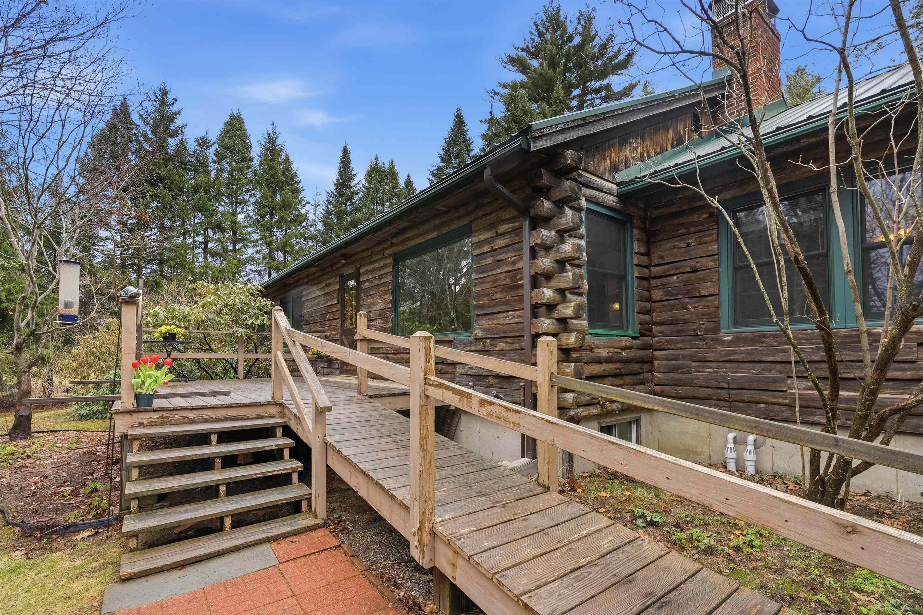 171 Crawley Falls Rd, Brentwood, NH 03833