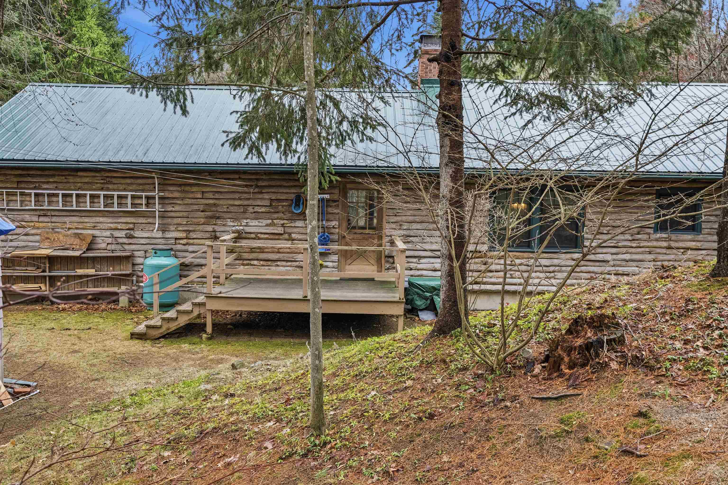 171 Crawley Falls Rd, Brentwood, NH 03833