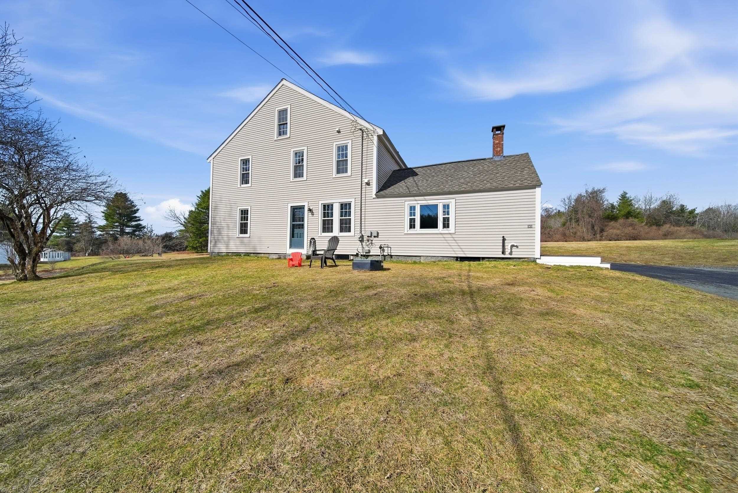 131 North Rd, East Kingston, NH 03287