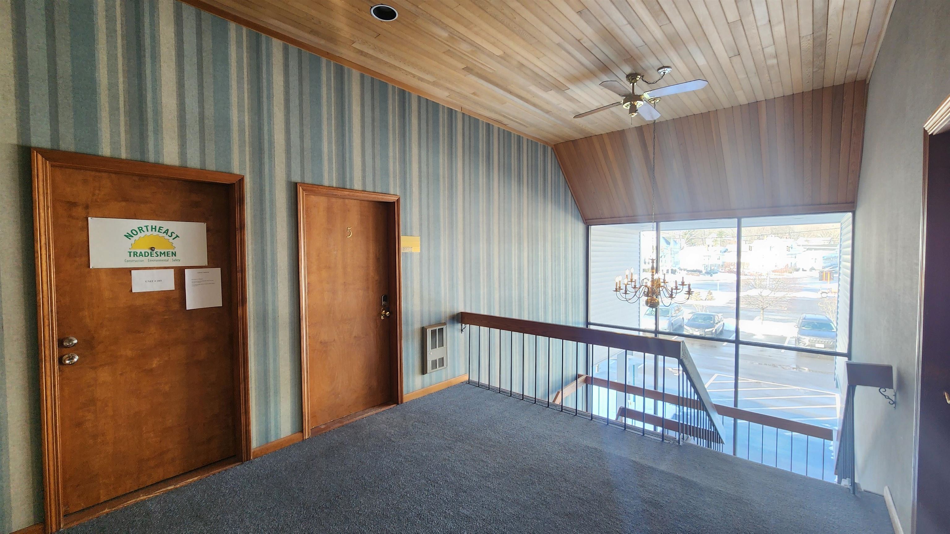 4 Birch St #203, Derry, NH 03038