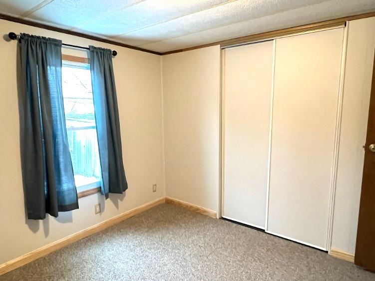 47 Fogg Rd, Epping, NH 03042