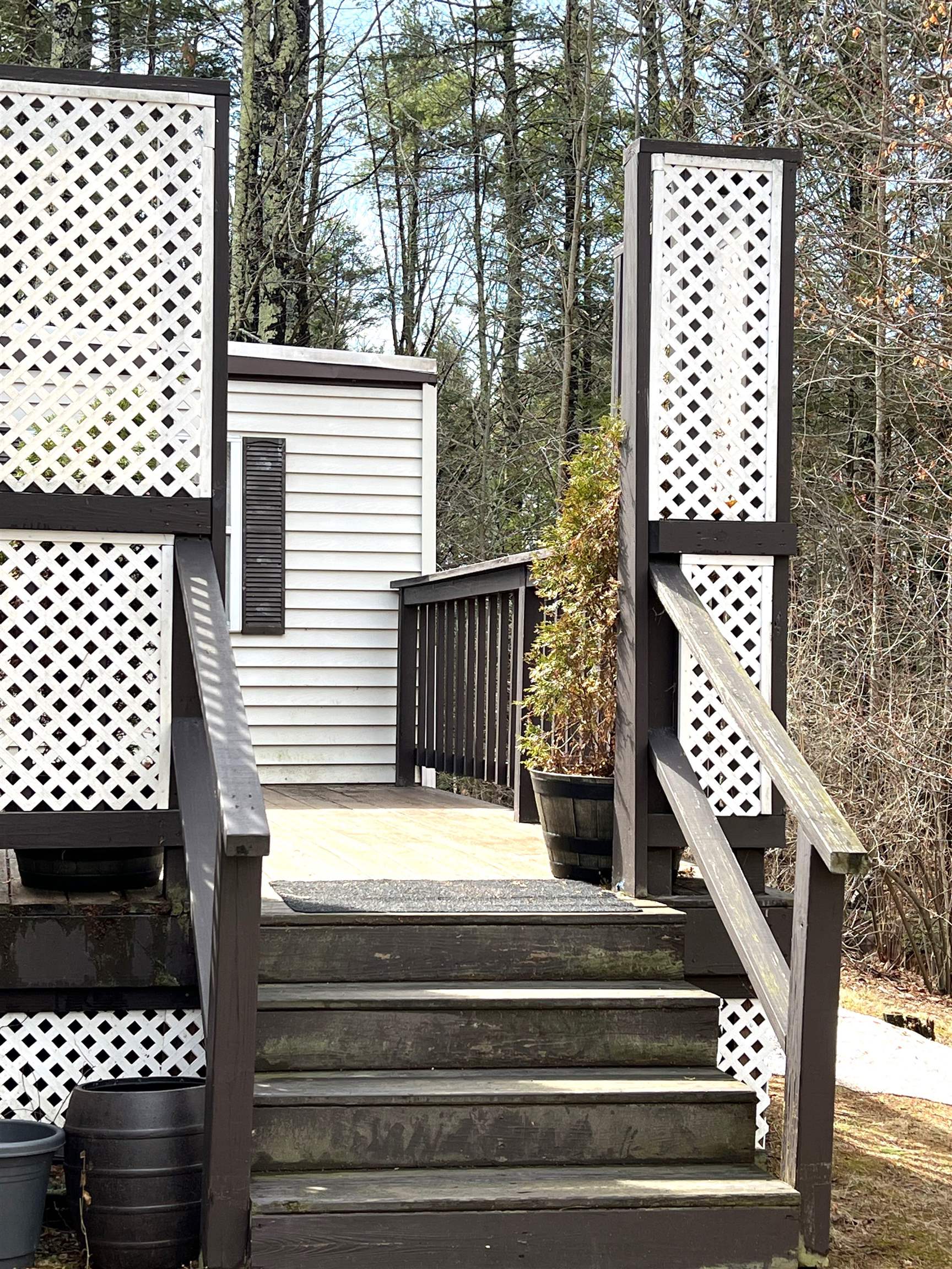 47 Fogg Rd, Epping, NH 03042