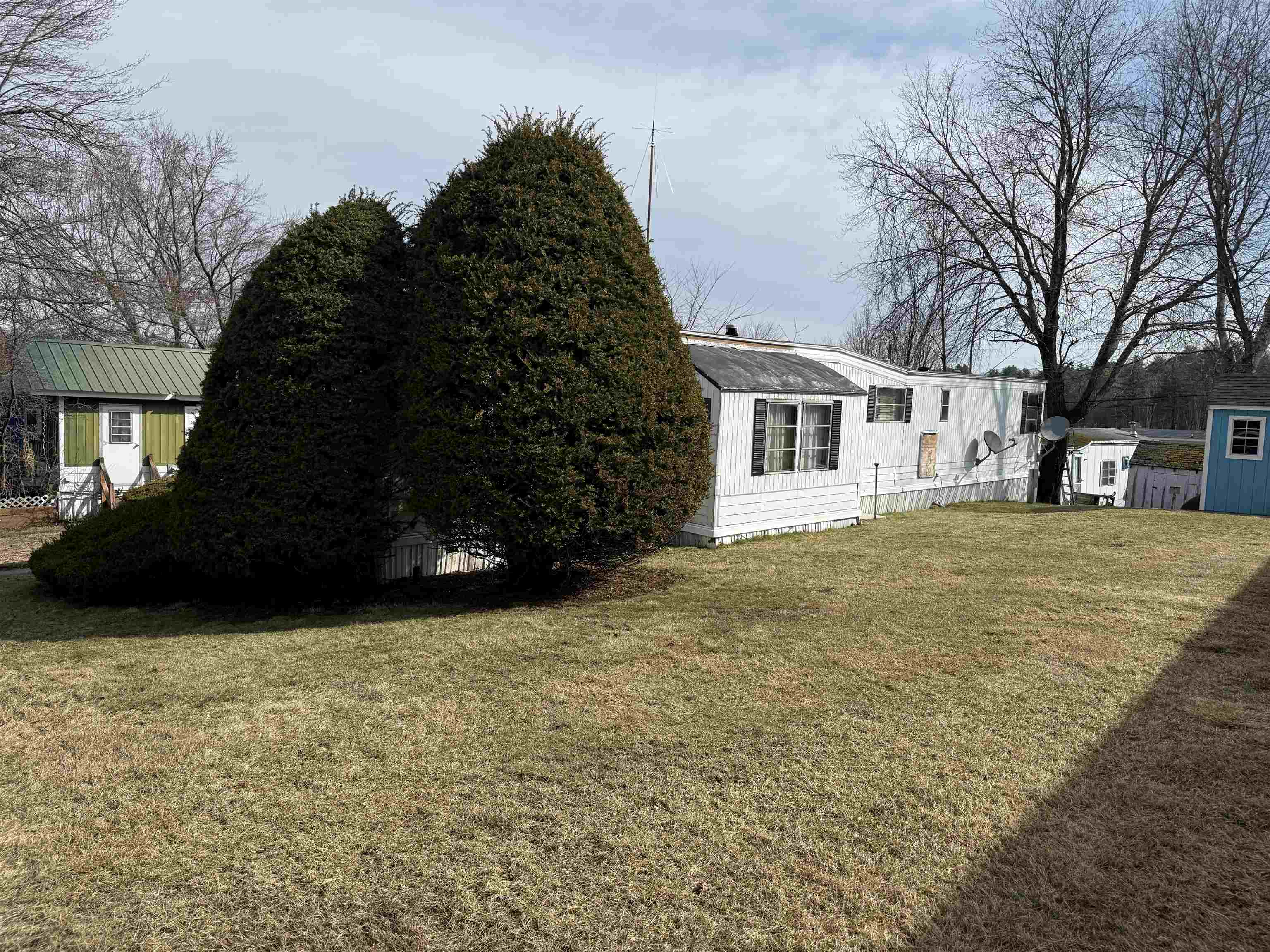 15 Windham Depot Rd, Derry, NH 03038