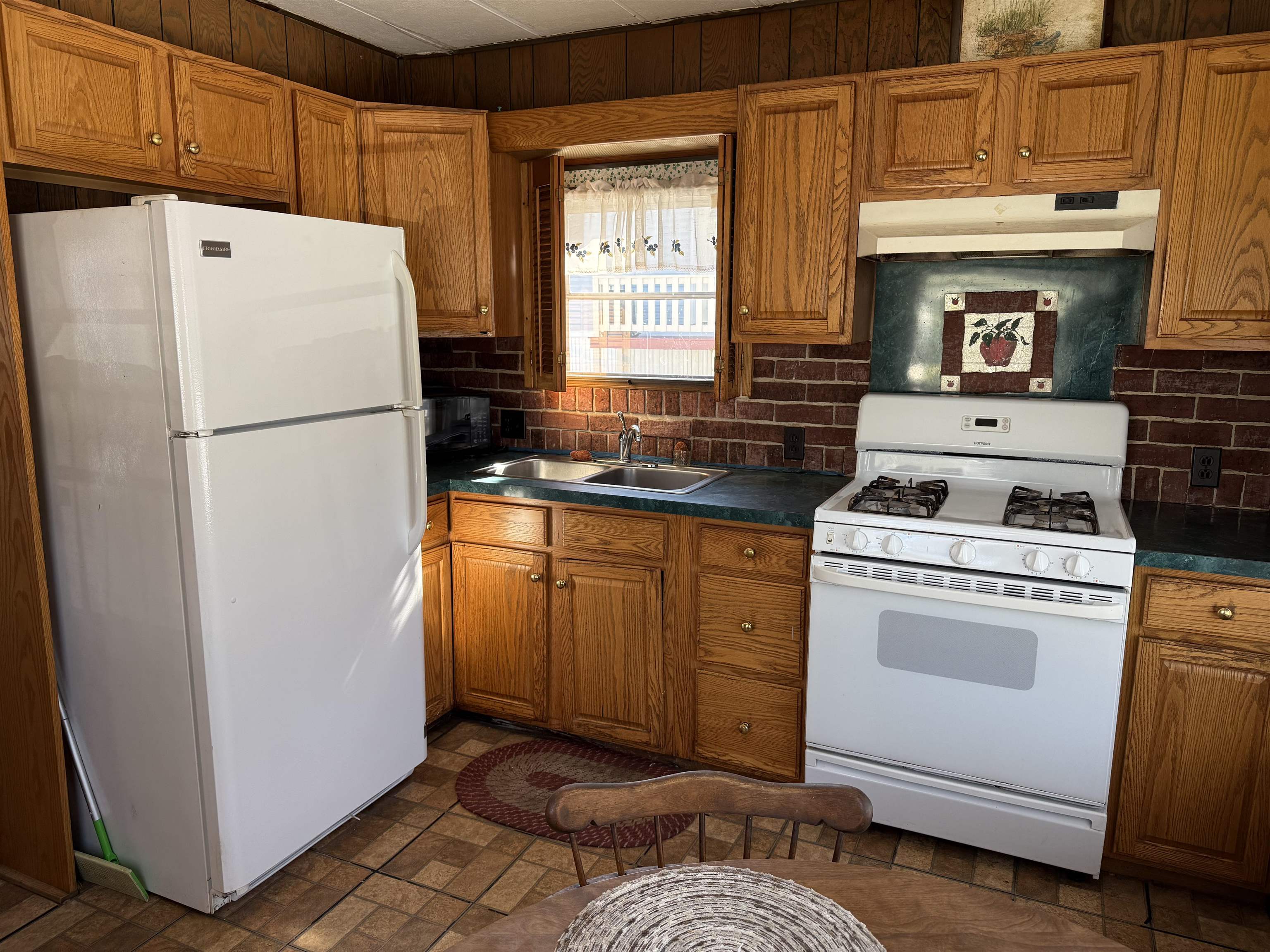 15 Windham Depot Rd, Derry, NH 03038