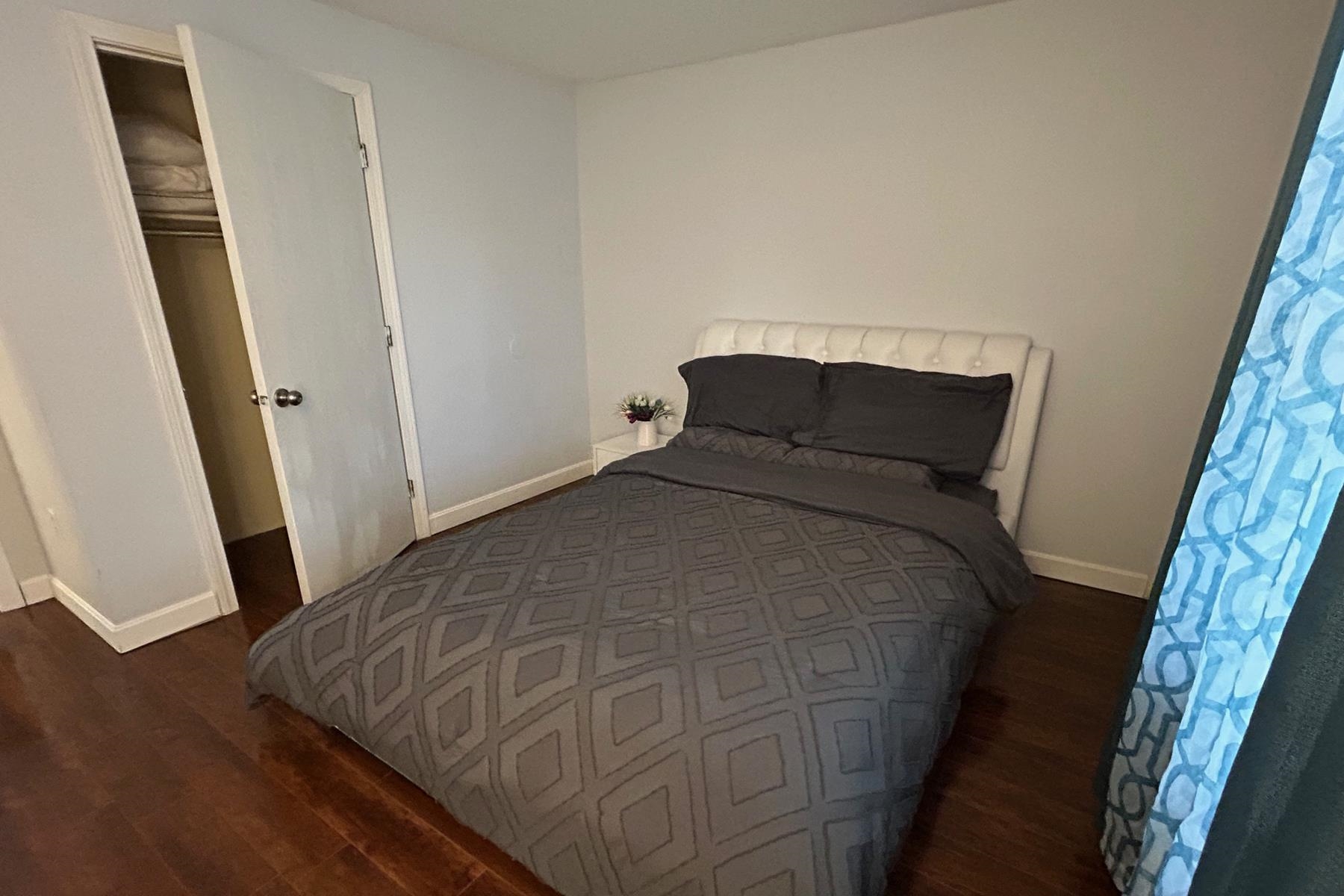 20 Wolf Rd, Lebanon, NH 03755