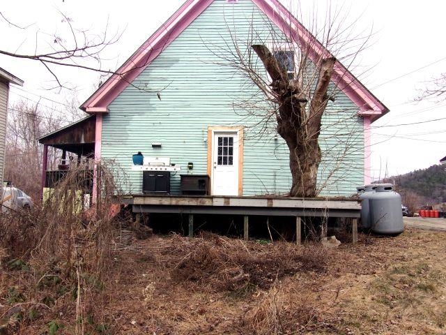 8 Oak Hill St, Haverhill, NH 03785