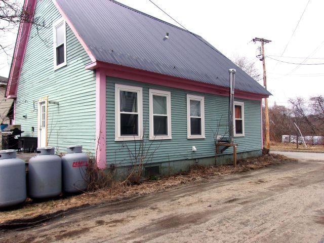 8 Oak Hill St, Haverhill, NH 03785