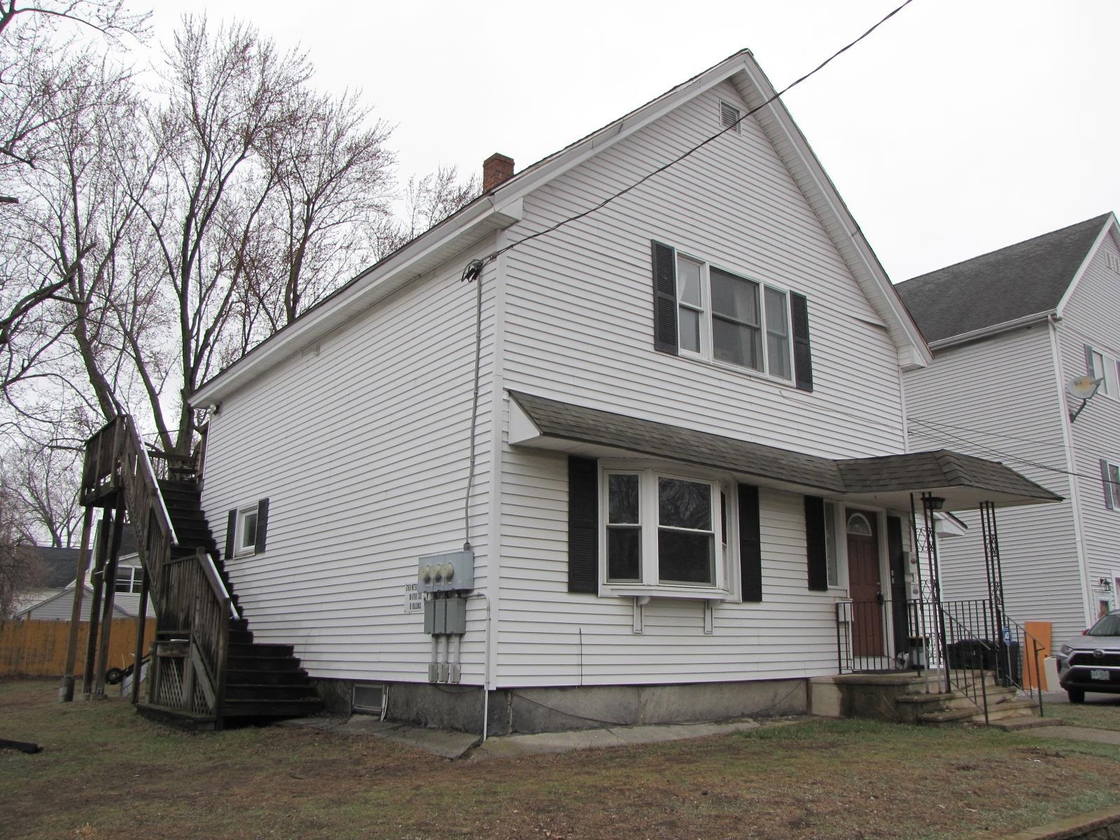 3 Mcilvin St #A, Manchester, NH 03103