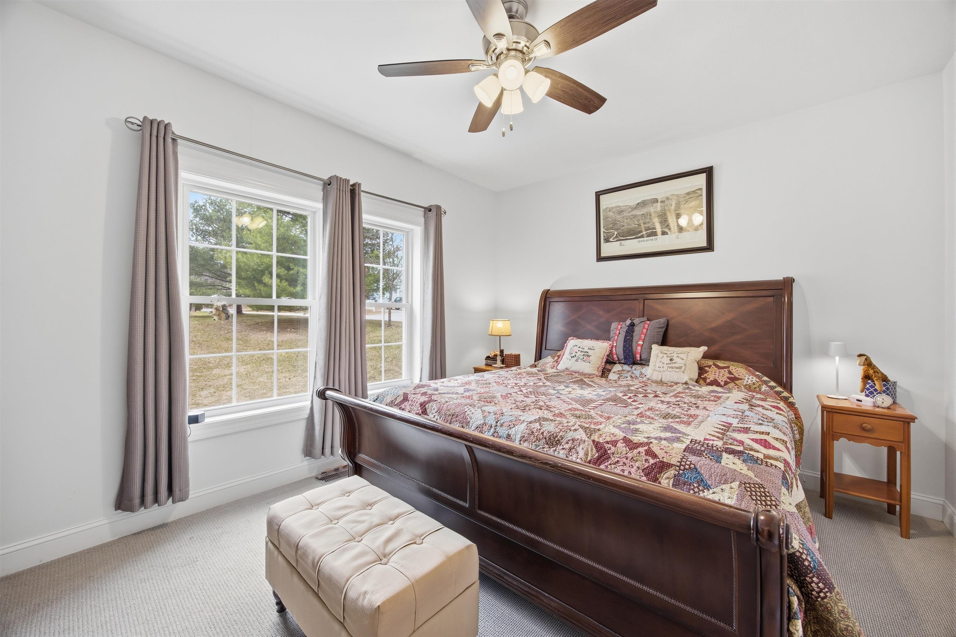 93 Trail Haven Dr, Londonderry, NH 03053