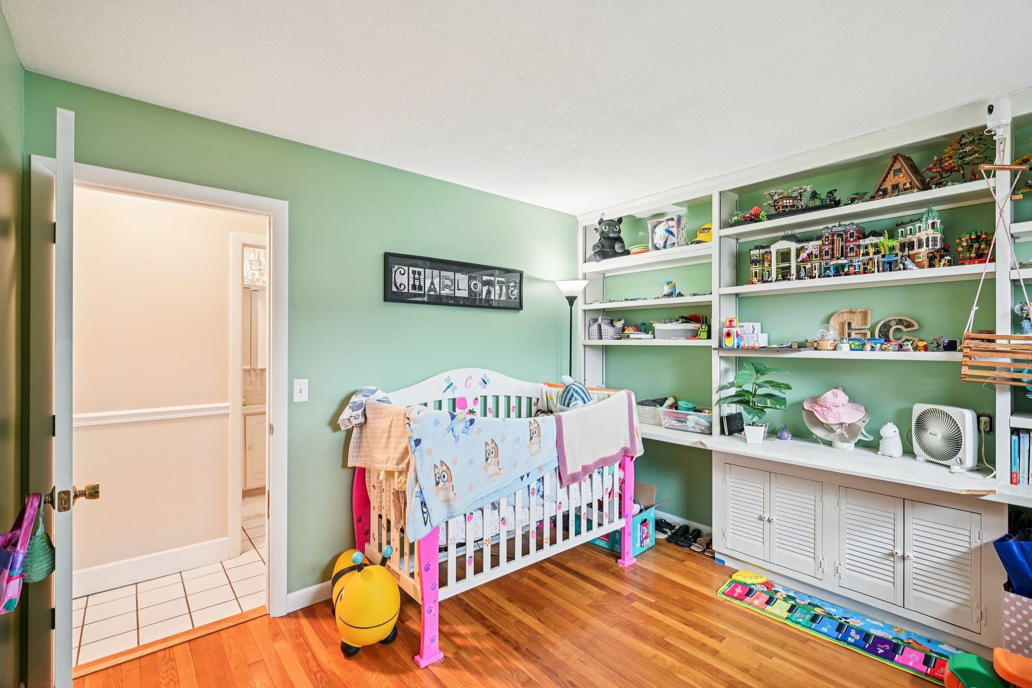 170 S Hall St, Manchester, NH 03103