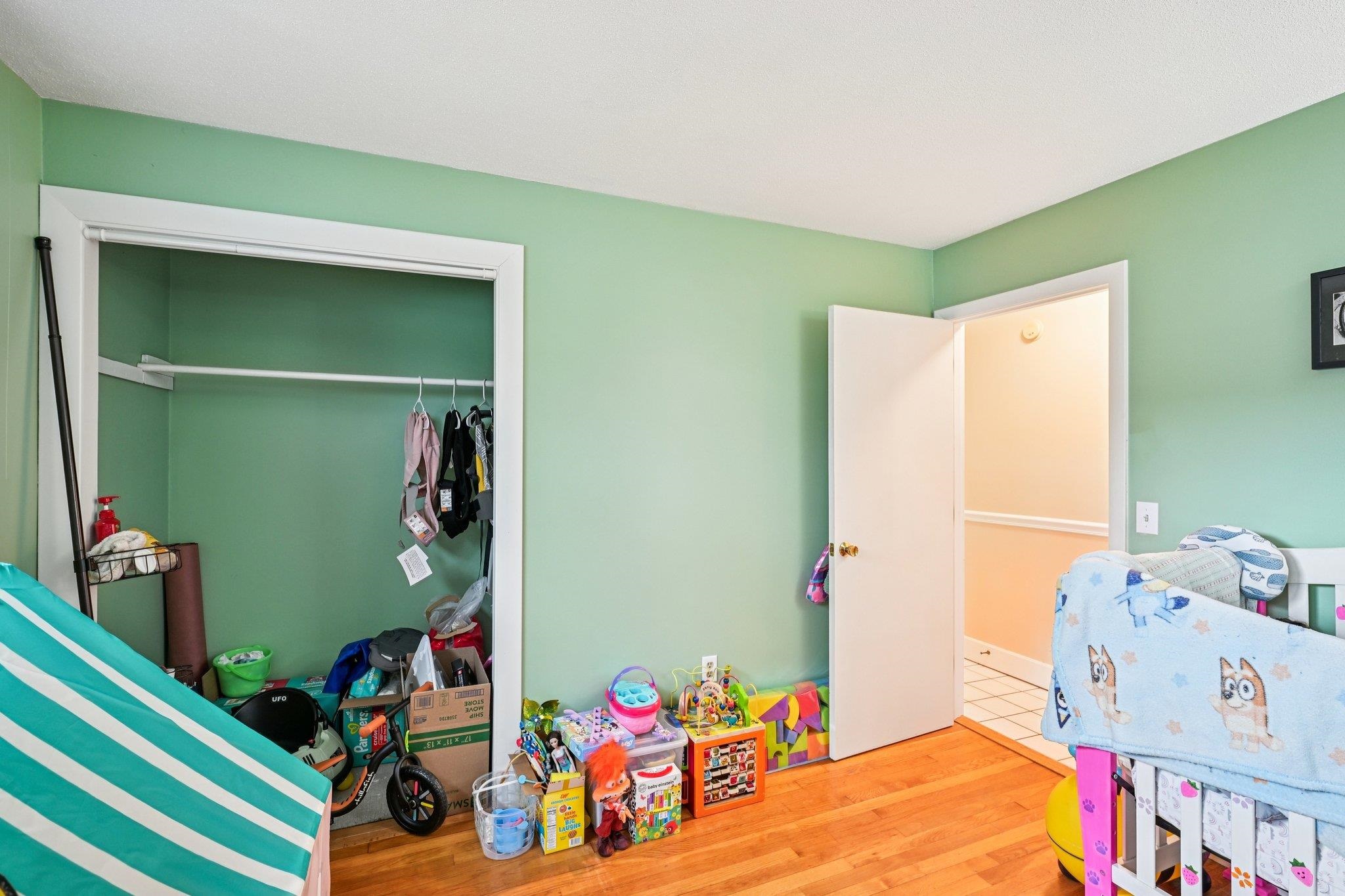 170 S Hall St, Manchester, NH 03103