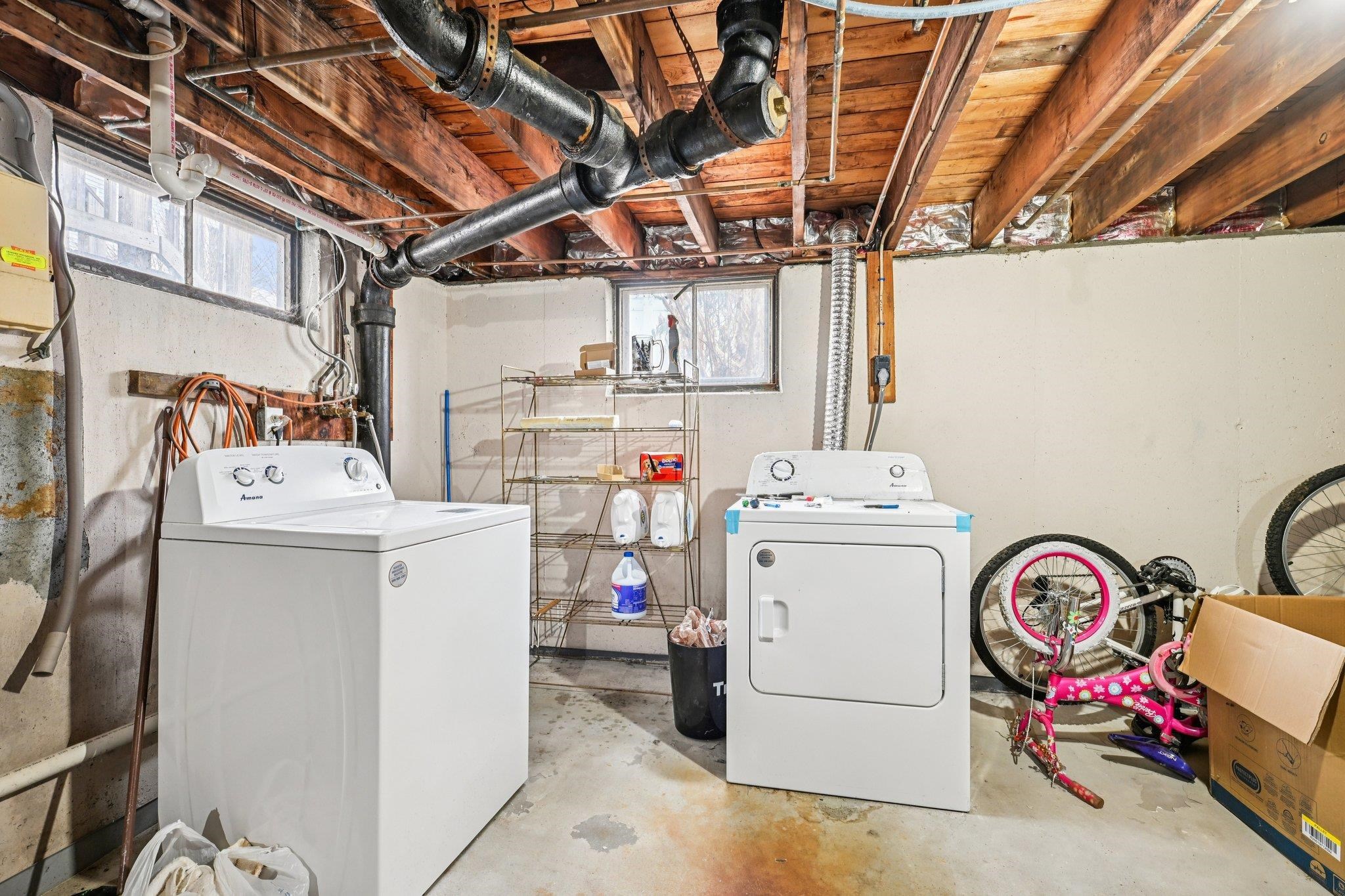 170 S Hall St, Manchester, NH 03103