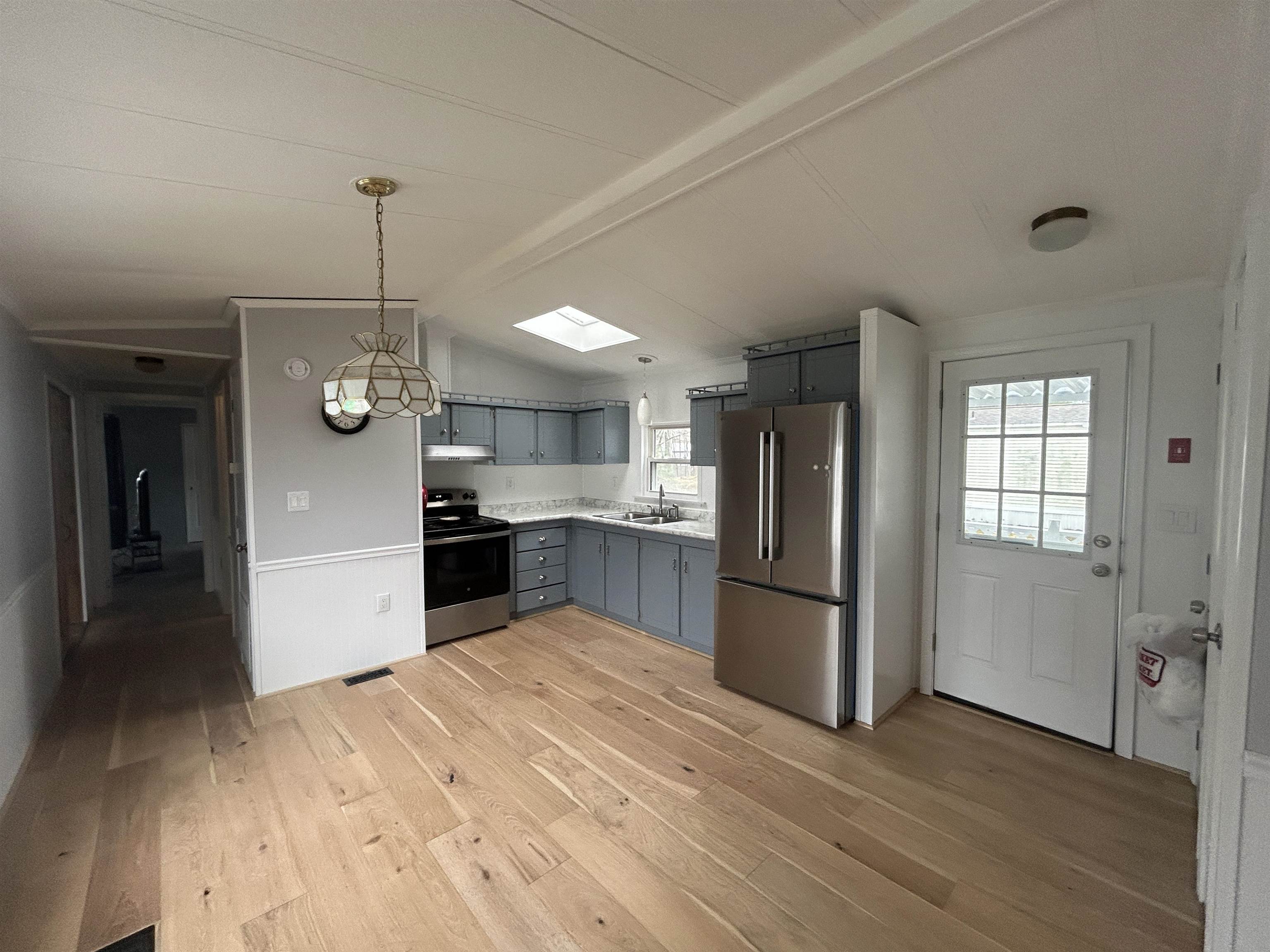 609 Sherwood Glen, Somersworth, NH 03878