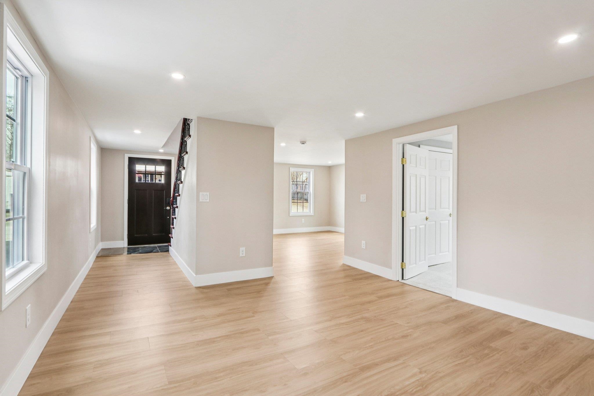 101 Souhegan St, Milford, NH 03055