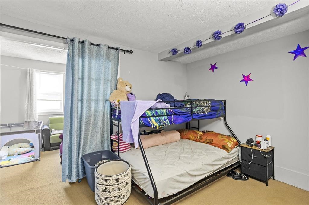 379 Manchester St, Manchester, NH 03103