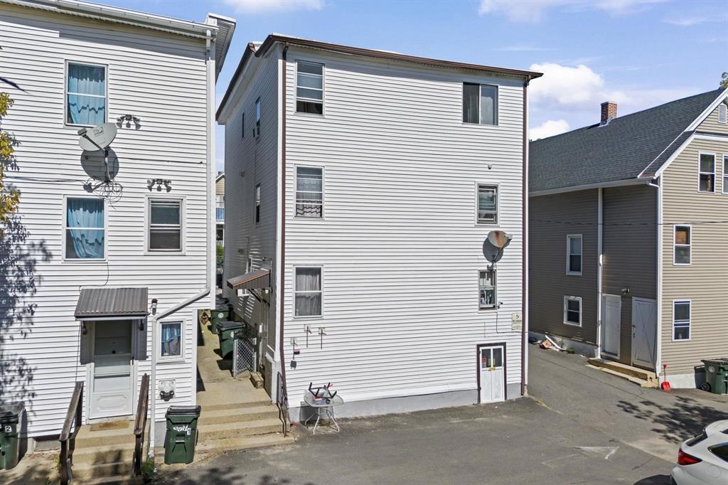 379 Manchester St, Manchester, NH 03103